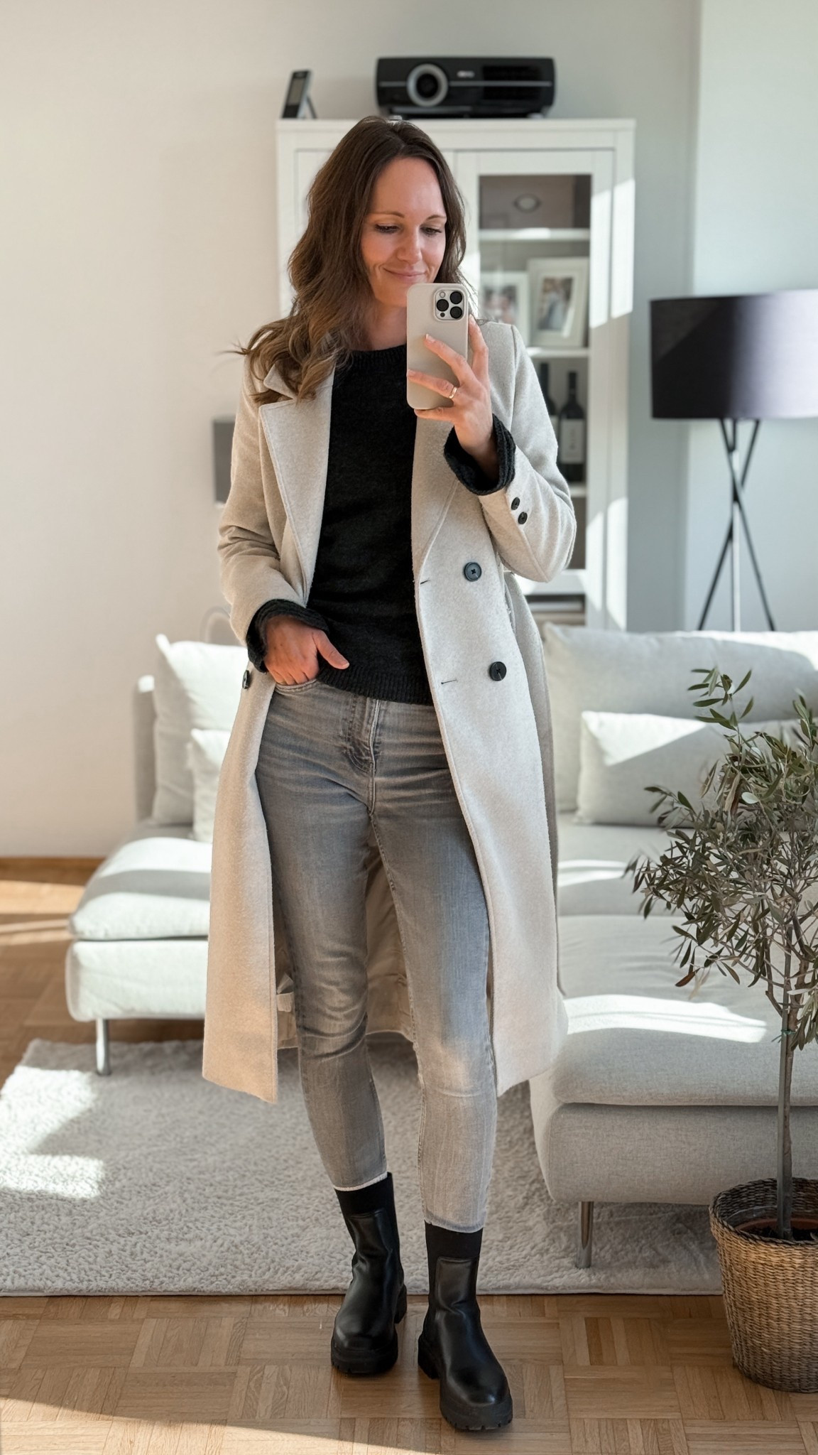 Mein Outfit von heute mit dem schönen Wollmantel von Zara.

#LTKdeutschland #LTKwinter #LTKjeans