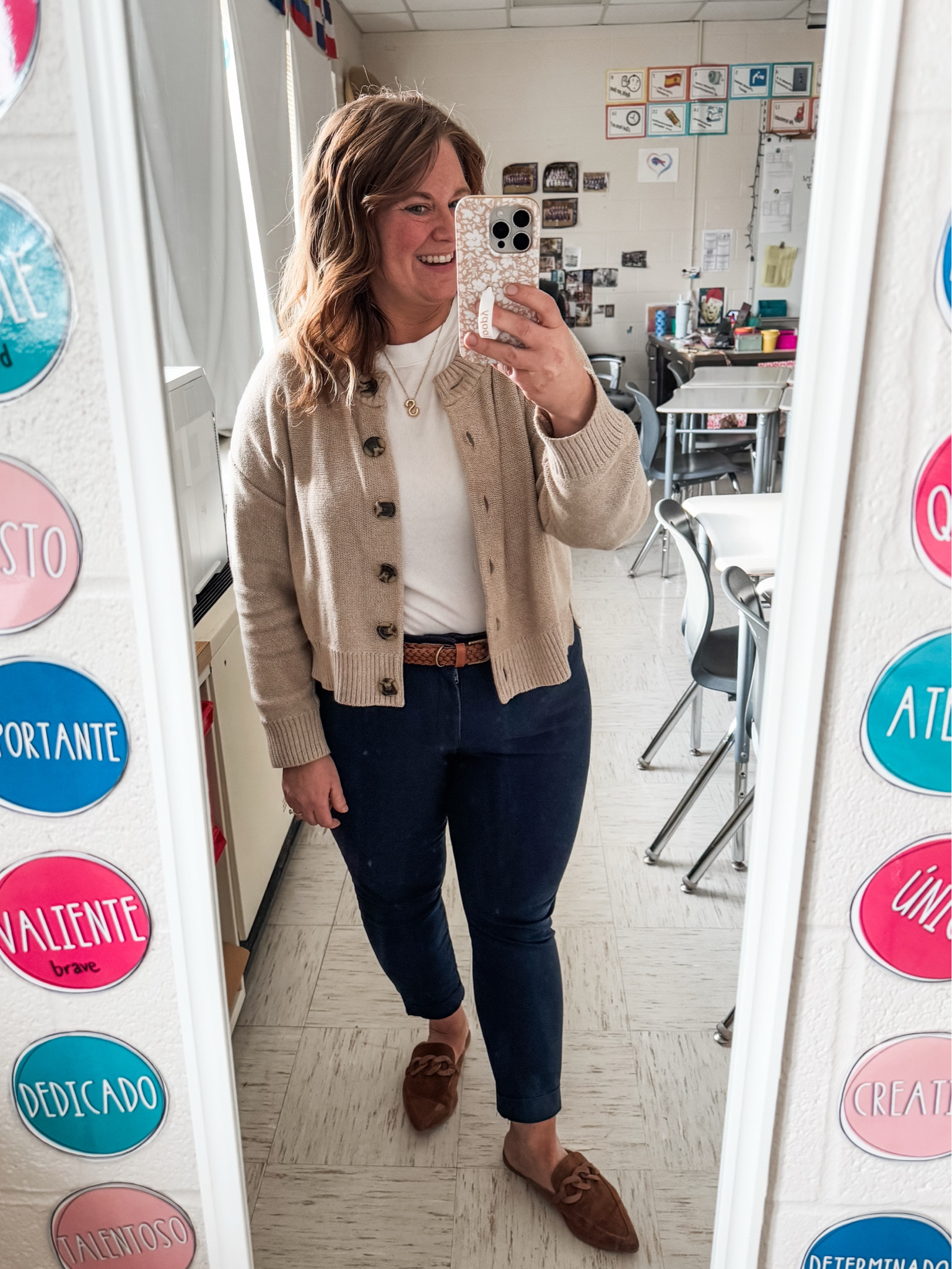 Wearing a large in my cardigan, 16 petite in my pixie pants and an XL in my tee 

#LTKSeasonal #LTKSaleAlert #LTKMidsize