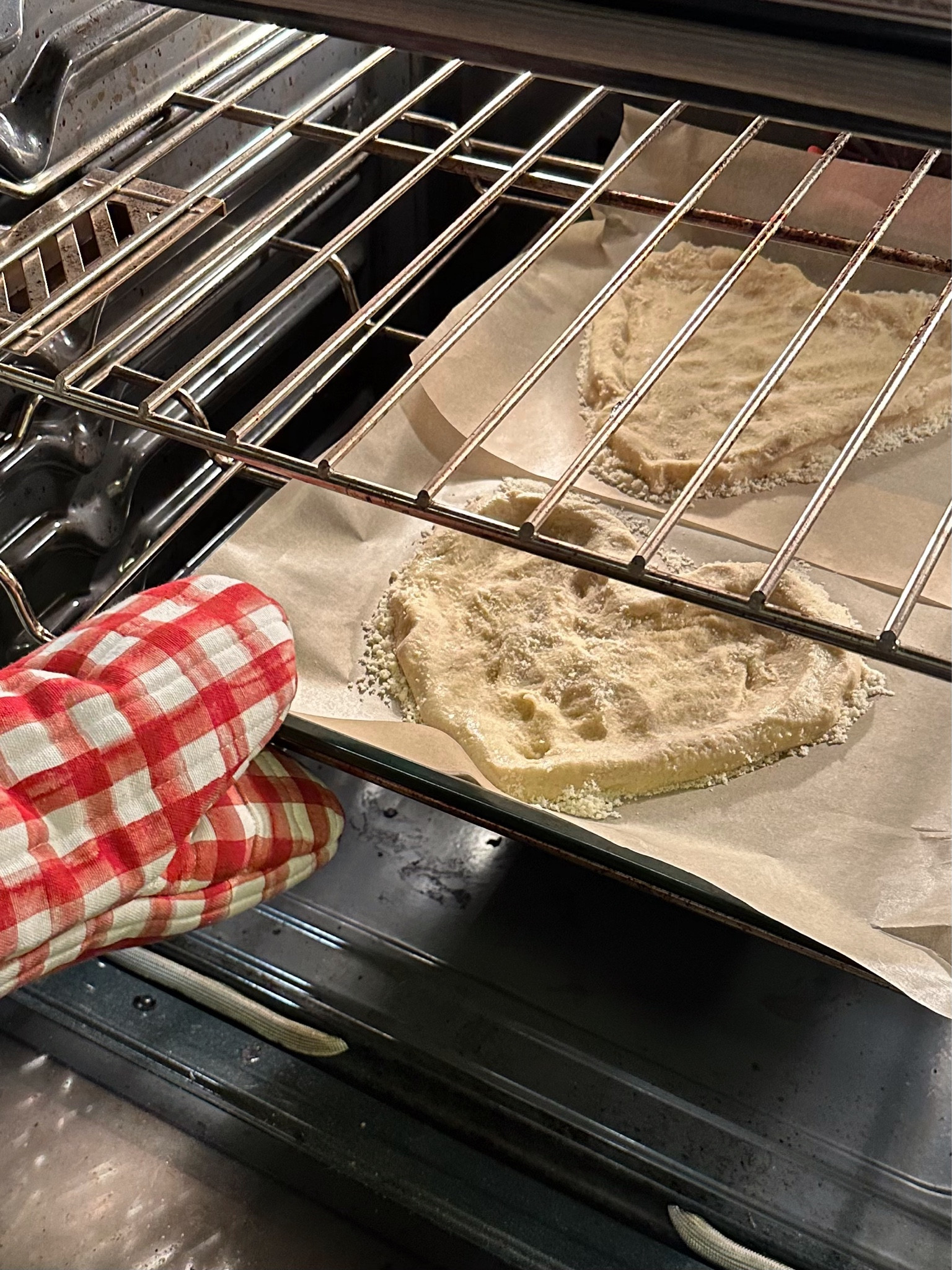 Heart shaped pizzas!!! Yes please ❤️

#LTKSeasonal #LTKFindsUnder50 #LTKMostLoved