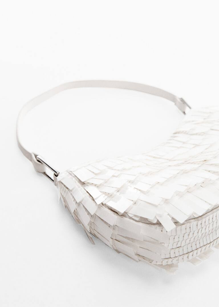Search: Fringed shoulder bag (1) | Mango United Kingdom | MANGO (UK)