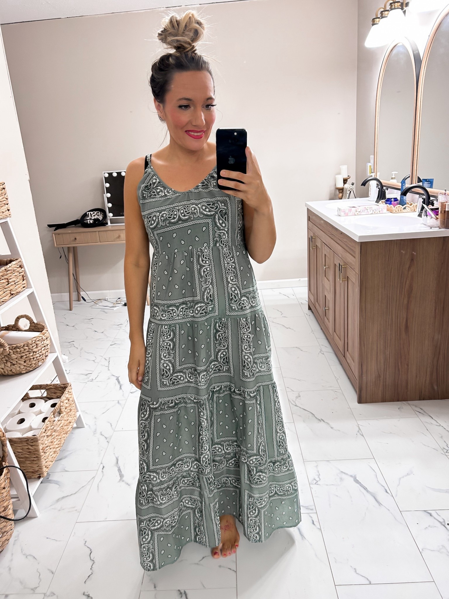 This bandanna dress is adorable ￼

#LTKmomlife #LTKPetite