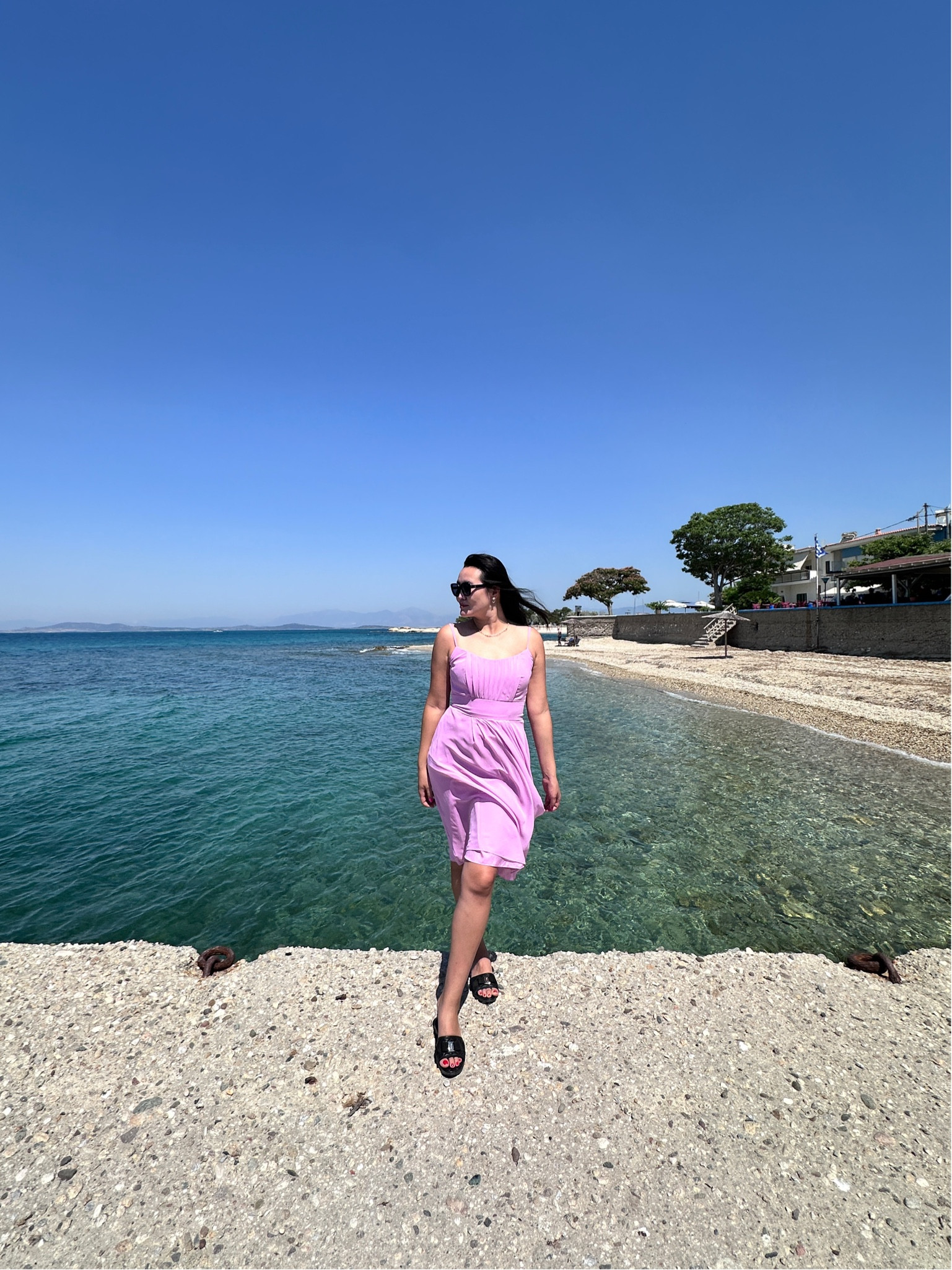 Summer outfit! Love this shoes and sunglasses ! #summetsandal #sandal #summerfit #sunglassess

#LTKtravel #LTKshoecrush #LTKstyletip