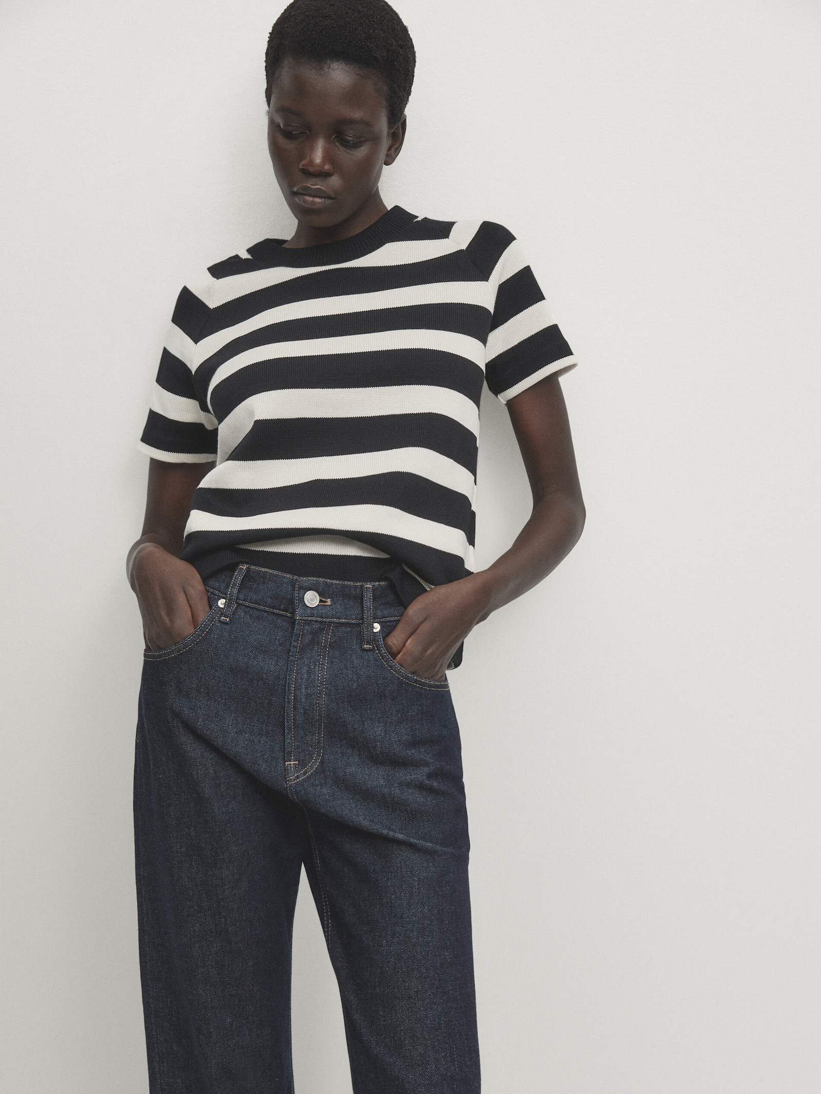 T-Shirt aus Baumwolle mit kurzen Raglanärmeln | Massimo Dutti DE