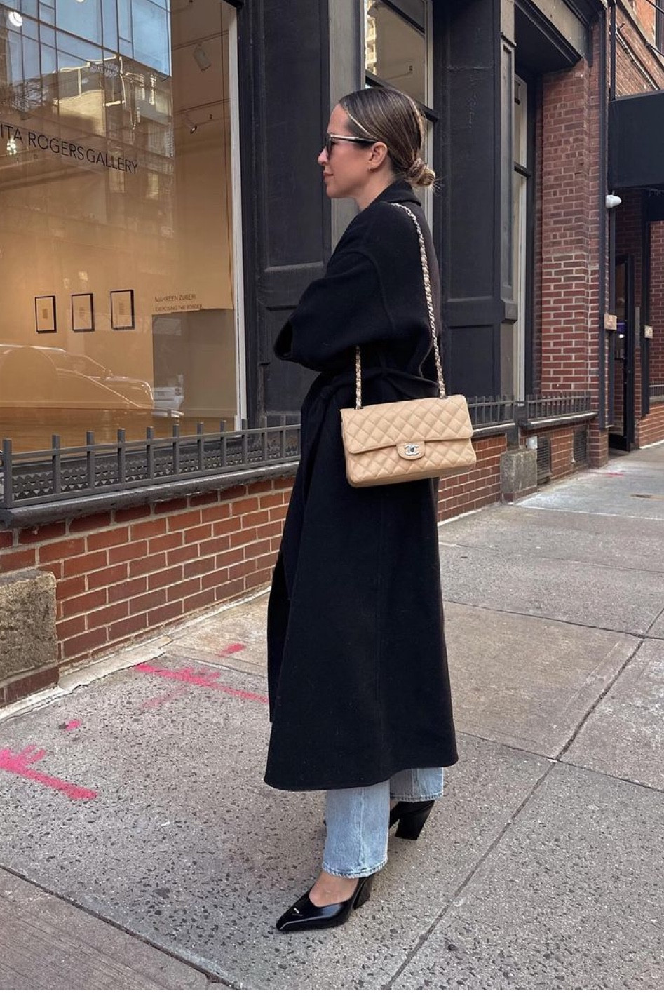 🖤✨ 

new york outfit l city outfit l winter outfit l trench coat outfit l black pumps l jean outfit 