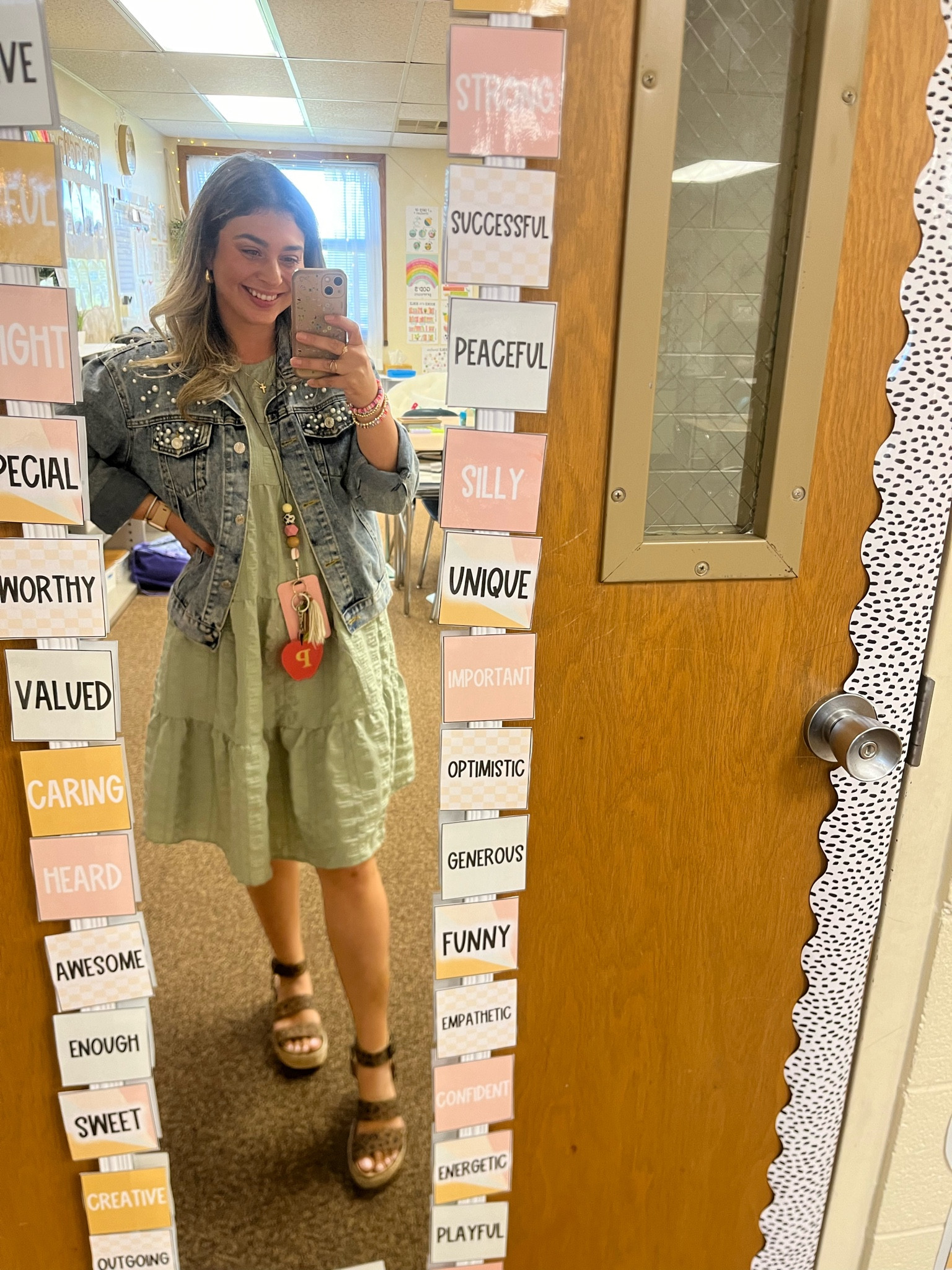TEACHER OOTD 💚

#LTKFindsUnder50 #LTKStyleTip #LTKShoeCrush