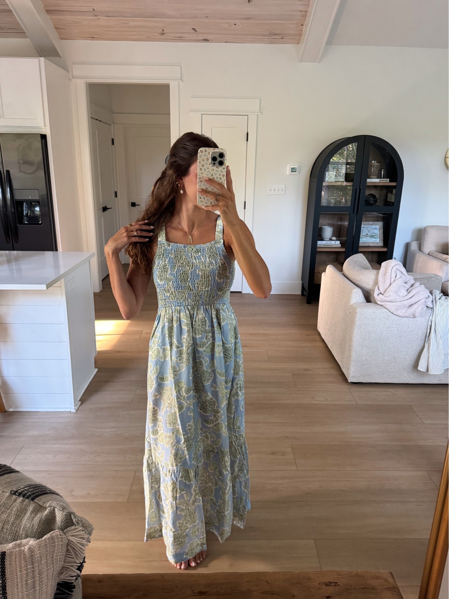 Blue florals + effortless silhouettes = the kind of dress you’ll keep reaching for 💙✨ 
Lightweight, flattering, and perfect for everything from brunch dates to vacation dinners 🌸 Linking this dreamy maxi dress 🤍

#LTKootd #LTKmomlife #LTKSeasonal
