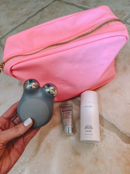 Nu face mini with Aqua gel & Elemis Pro Collagen night cream bundle from @qvc! #ad Regularly priced for the Nu face mini & Aqua gel is $242.00 ON SALE for $199.98 PLUS you get the travel size Elemis Pro Collagen night cream (regularly priced at this size for $66.00) Use code: “Hello20” for an additional $20.00 off an order of $40+ for 1st time customers OR code “hello10” for an additional $10.00 off orders of $25+ for 2nd time customers. #loveqvc 