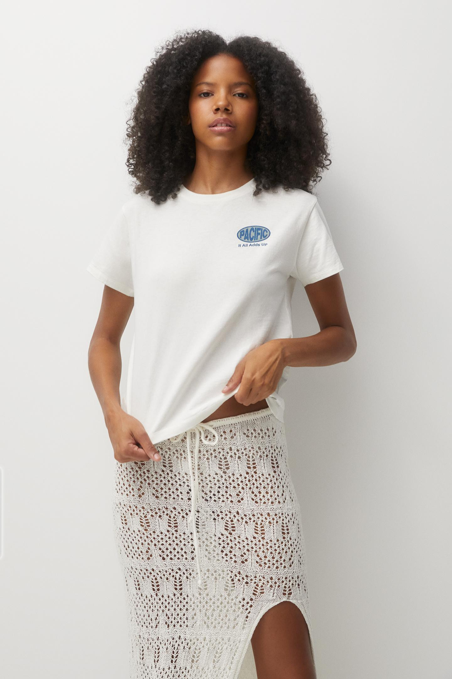 Weißes T-Shirt mit Motiv Pacific | PULL and BEAR DE