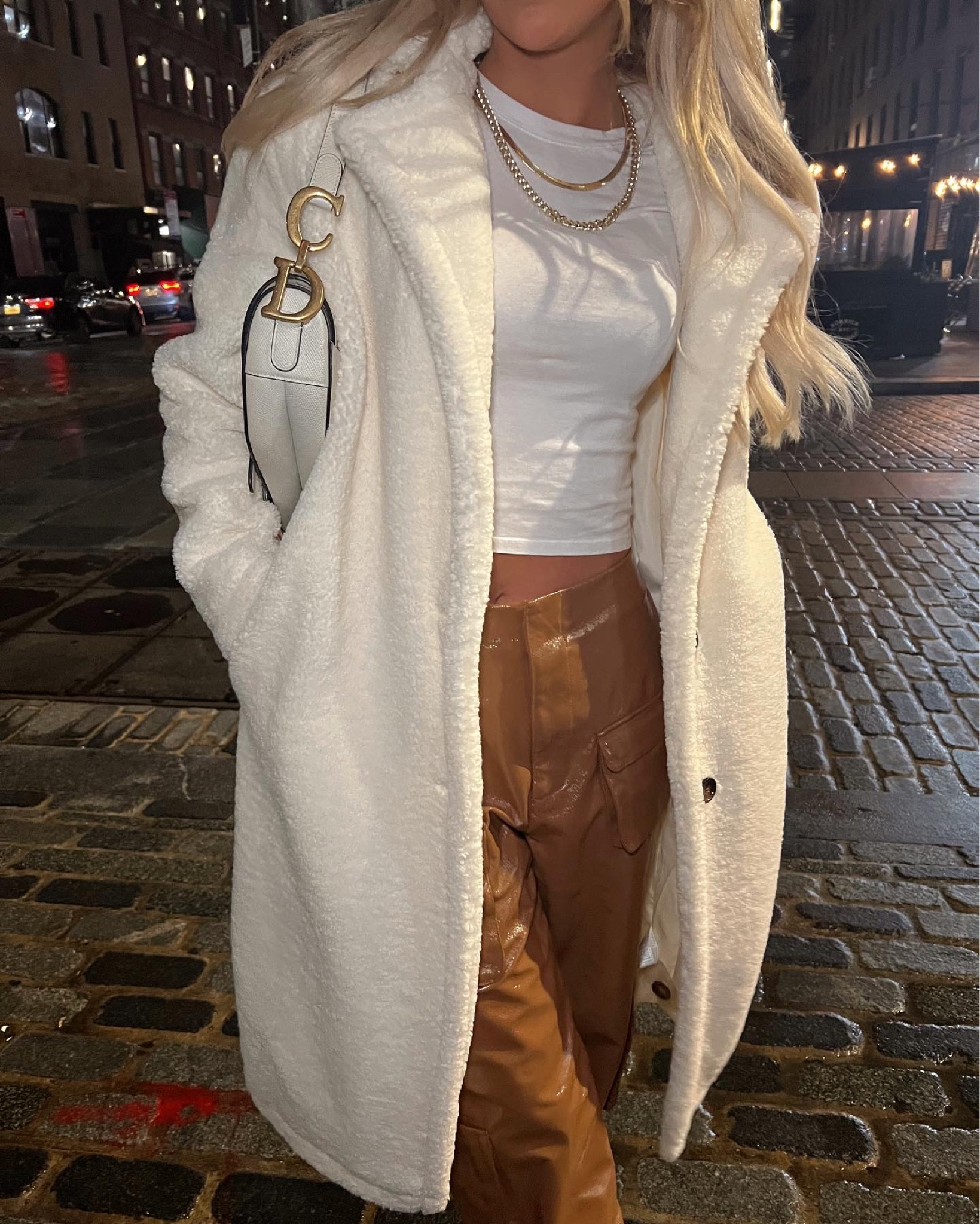 so obsessed with these pants, and so many ways to wear them!!! a must buy 👏🏼👏🏼👏🏼