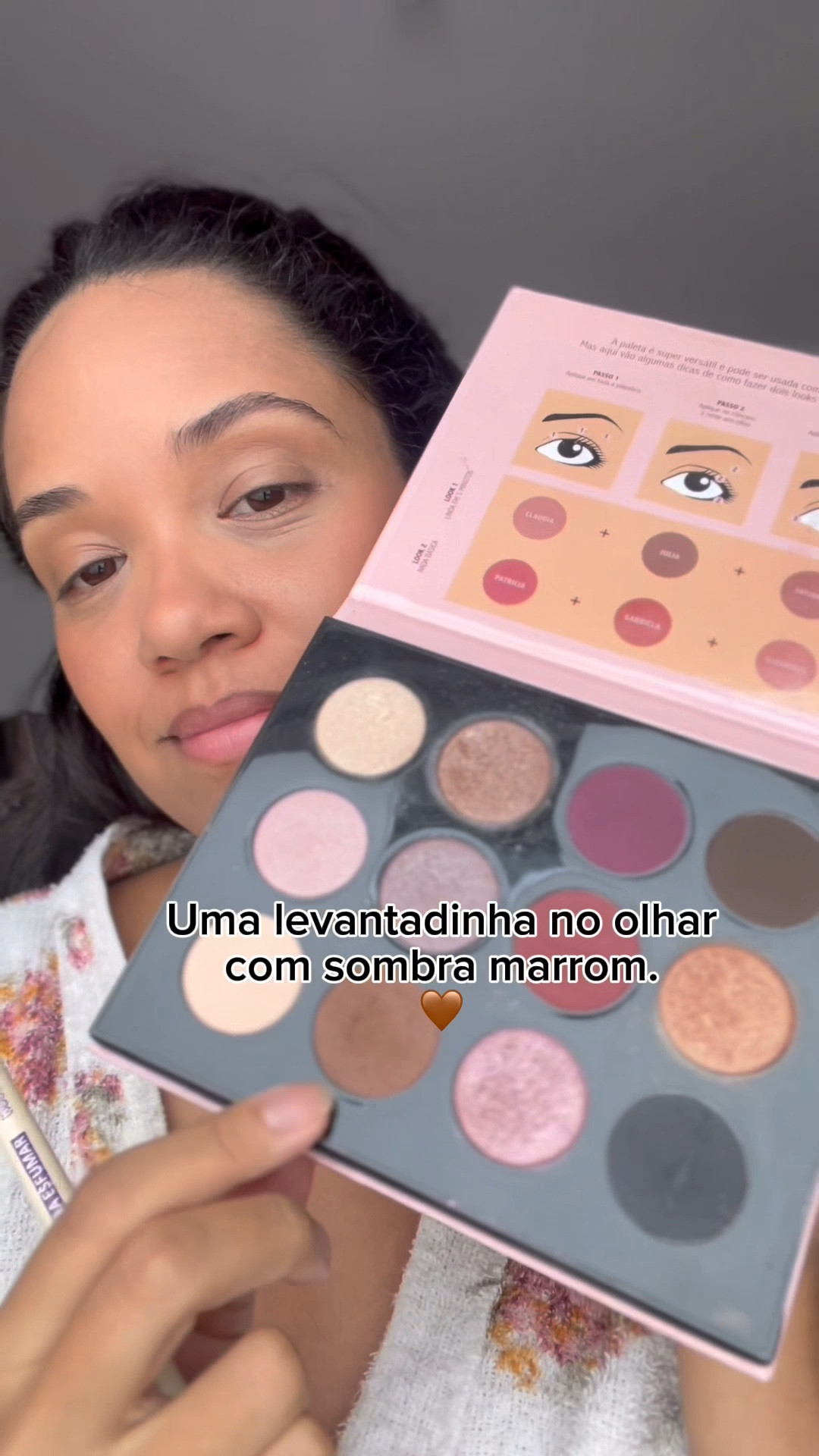 #DallasComALTK

Para quem é iniciante e precisa de uma paleta com cores mais neutras eu suuuper indico essa da Avon uma paleta versátil,um tamanho ótimo para levar na bolsa ou na necessaire e as cores são suuuper pigmentadas,vale muito a pena.

#LTKmaternidade #LTKbeleza #LTKbrasil