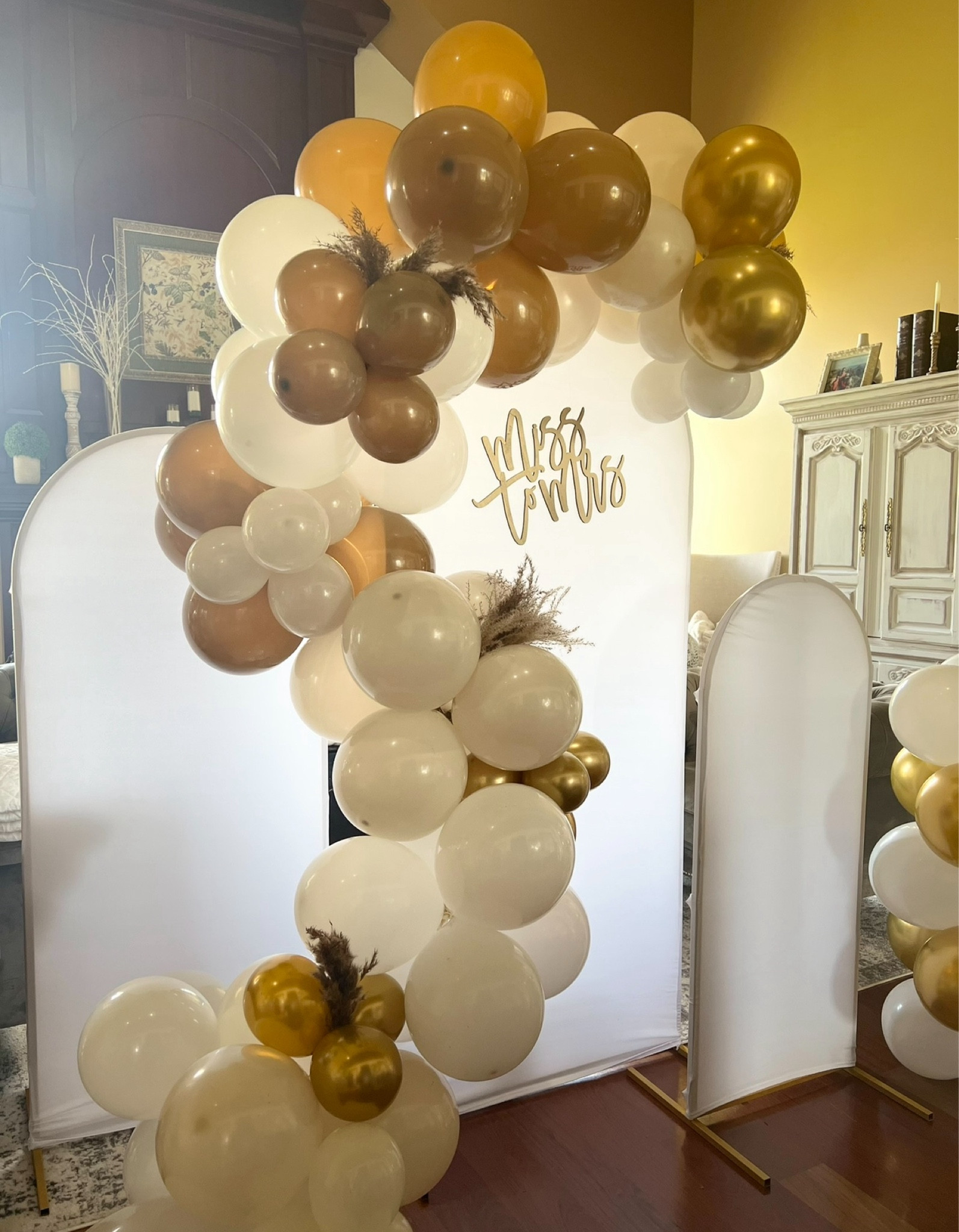 As a wedding decorator, this arch is so versatile. #partydecor #eventdecor

#LTKWedding #LTKCyberWeek #LTKStyleTip