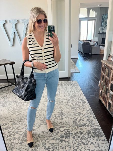 Spring Casual Outfit 


Spring  seasonal  outfit inspo  outfits for her  style guide  striped sleeveless sweater  trendy outfit  denim jeans  sunglasses  tote bag  spring fashion  fashion finds 

#LTKstyletip #LTKitbag #LTKSeasonal