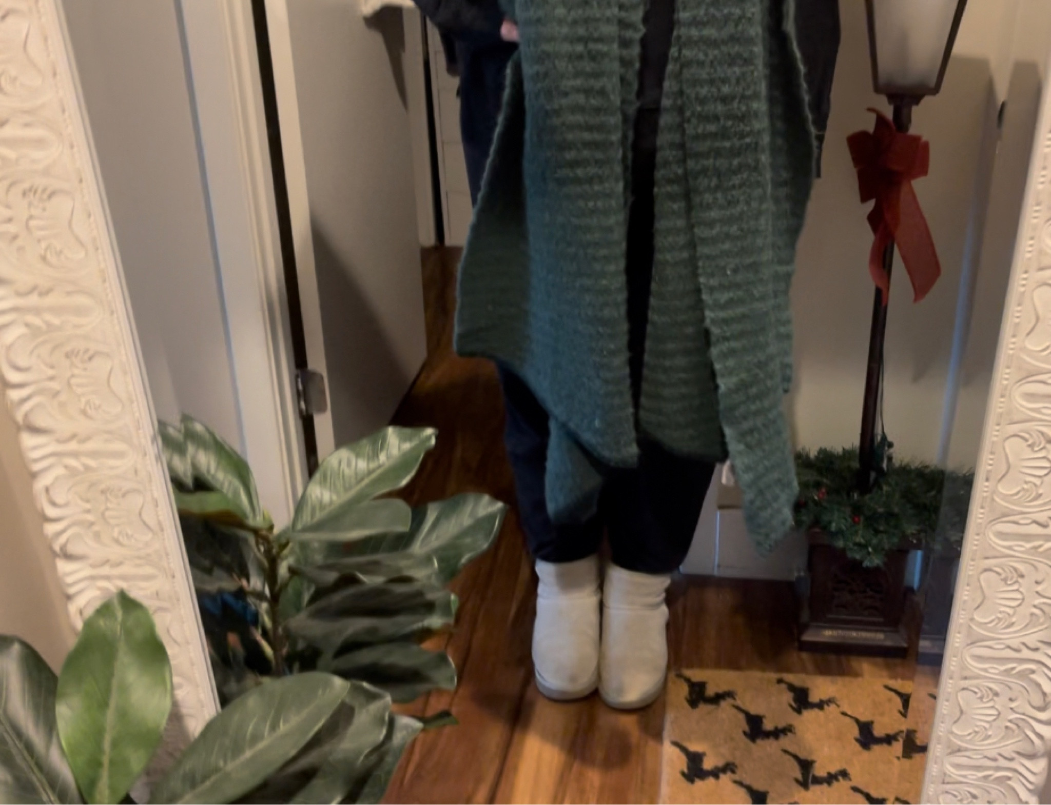 the most cozy scarf to ever exist🤍🤍🤍

#LTKGiftGuide #LTKstyletip #LTKHoliday