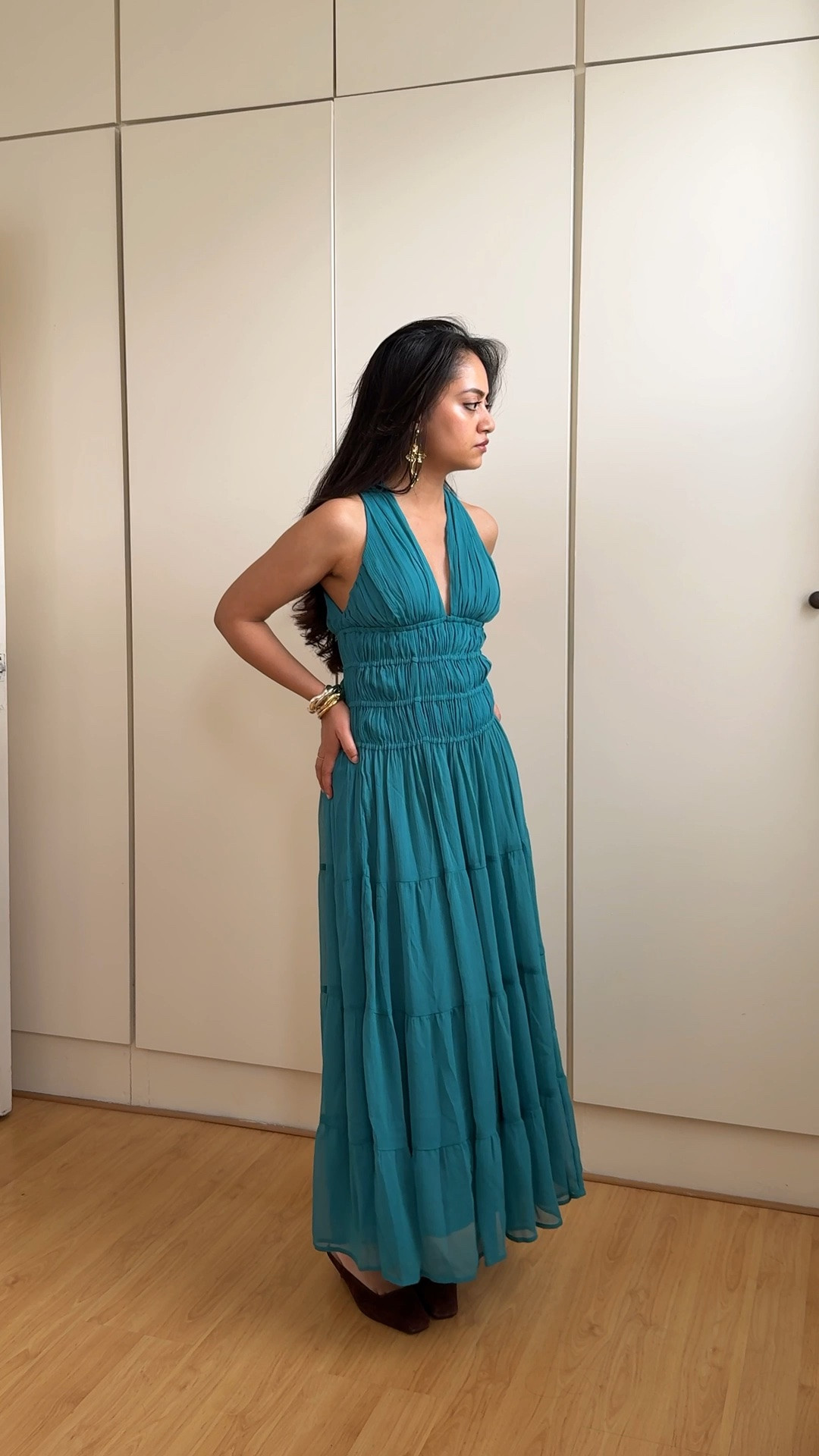 A beautiful teal @abercrombie dress of my dreams