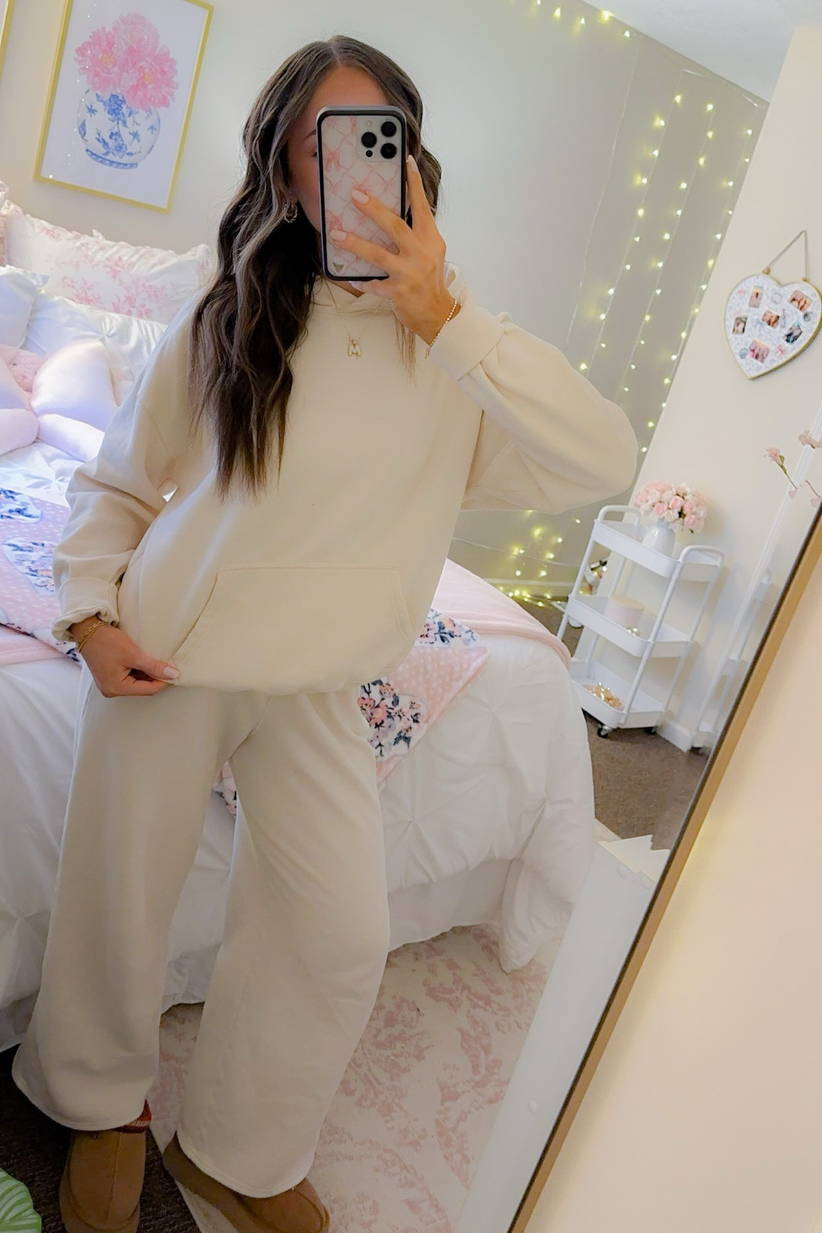 matching hollister set ❄️

#LTKStyleTip #LTKSeasonal #LTKGiftGuide