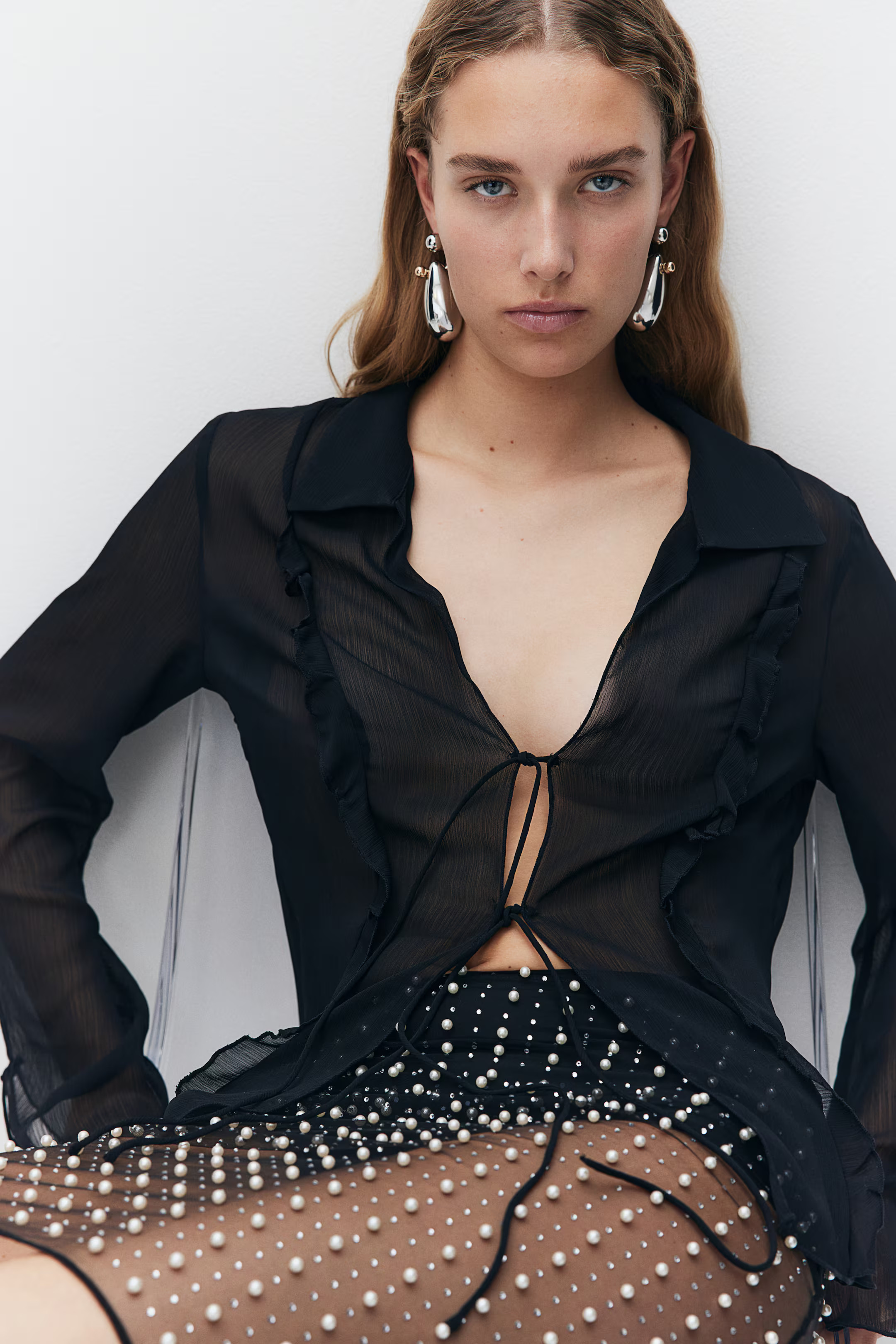 Tie-detail chiffon blouse - Black - Ladies | H&M GB | H&M (UK, MY, IN, SG, PH, TW, HK)