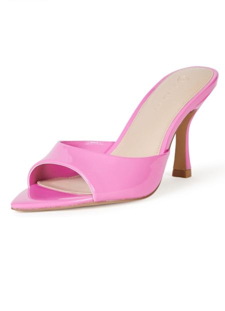 Pink heels
 

#LTKSeasonal #LTKfindsunder50 
#LTKstyletip #LTKsalealert
#LTKparties #LTKwedding 