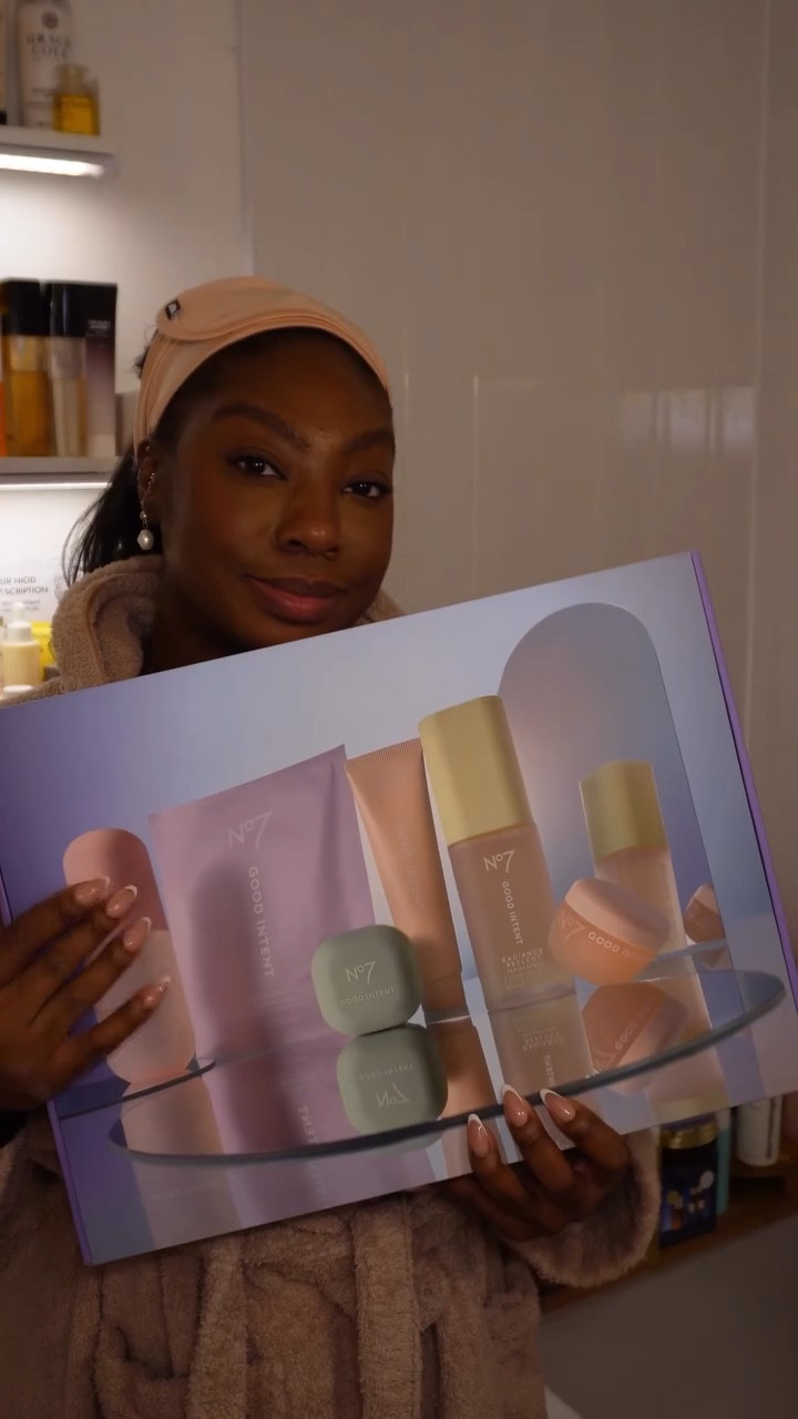 Every Sunday is Selfcare Sunday ✨ad-Gifted

- Spiced pumpkin pie tea @birdandblendtea 
- Merino wool spa headband @shleepco 
- Good intent; Pore buff cleansing oil, radiance reflect serum spray, Silky jelly lip mask
@no7uk 
- Glucoside foaming cleanser
- PHA 5% exfoliating lip serum
@theordinary 
- Brightening pad Niacinamide 5 + TXA @anua_uk 
- volumizing sheet mask @pixibeautyuk 
- Night pill @ylwclub 
- Renewal serum @paiskincare 
- Eye lift exosome midnight balm @tropicskincare 
- Golden lift overnight anti-age cream @lancaster
- Fine Mist Sterile Saline Piercing Aftercare @tish_lyon 
- GLUTA-HYA Overnight serum burst lotion @vaselineuk 
- Bow gingham pyjamas @accessorize 

#skincareroutine #nighttimeroutine #glassskincare #skinfluencer #beautycreator #selfcaresundays #kbeautyroutine @joannajeffreyscomms @ogilvyuk @ogilvy @anua_global @pixibeauty @vmcomms @jessiicalucy @ldncommunications @seen_group 

#LTKeurope #LTKbeauty #LTKuk