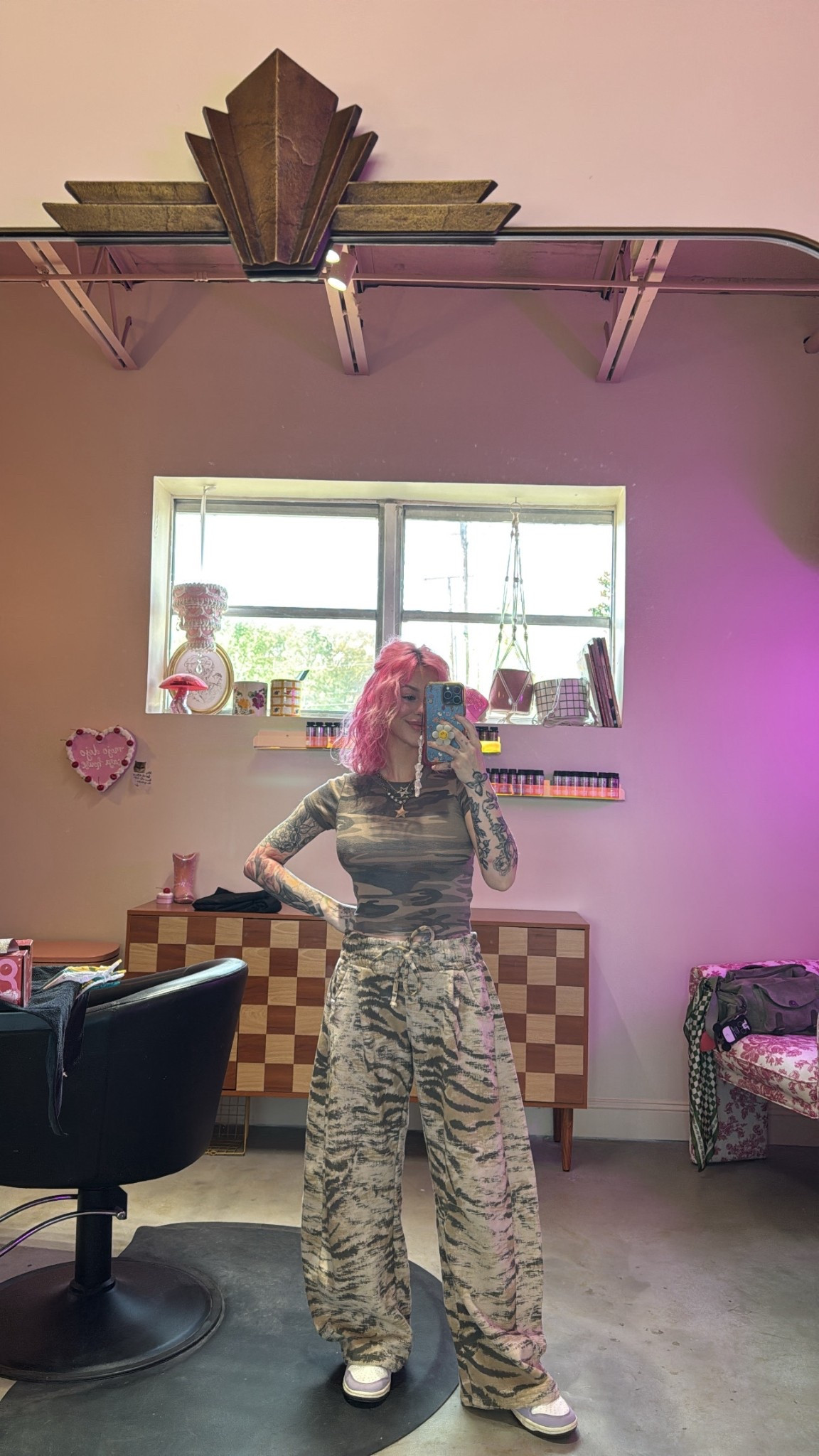 my favorite sweatpants 🙂‍↕️ now have almost every color and pattern 
Wearing my normal size; XS