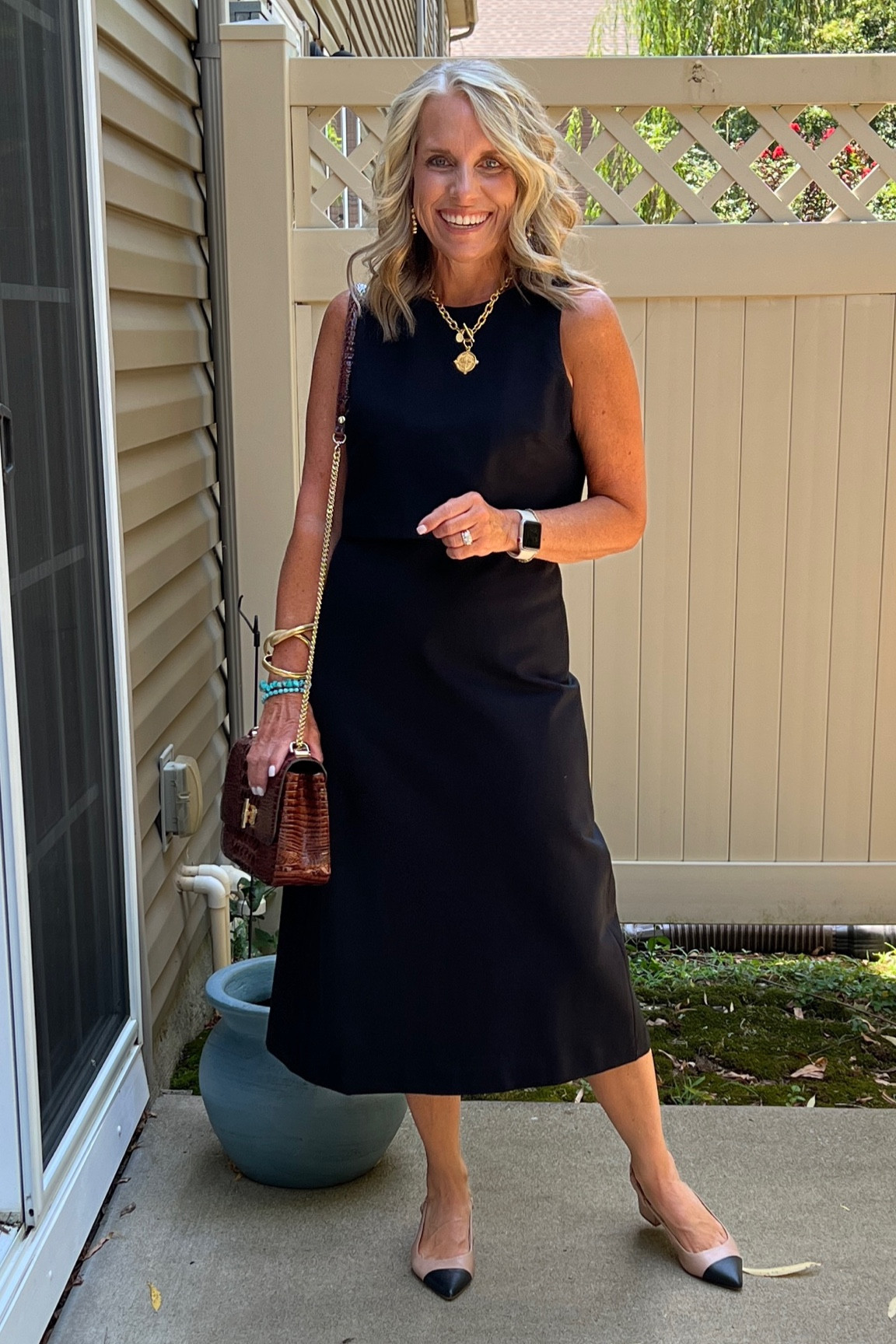 The “perfect” LBD from Spanx. 
Use code LISAXSPANX for 10% off  

#LTKWorkwear #LTKOver40