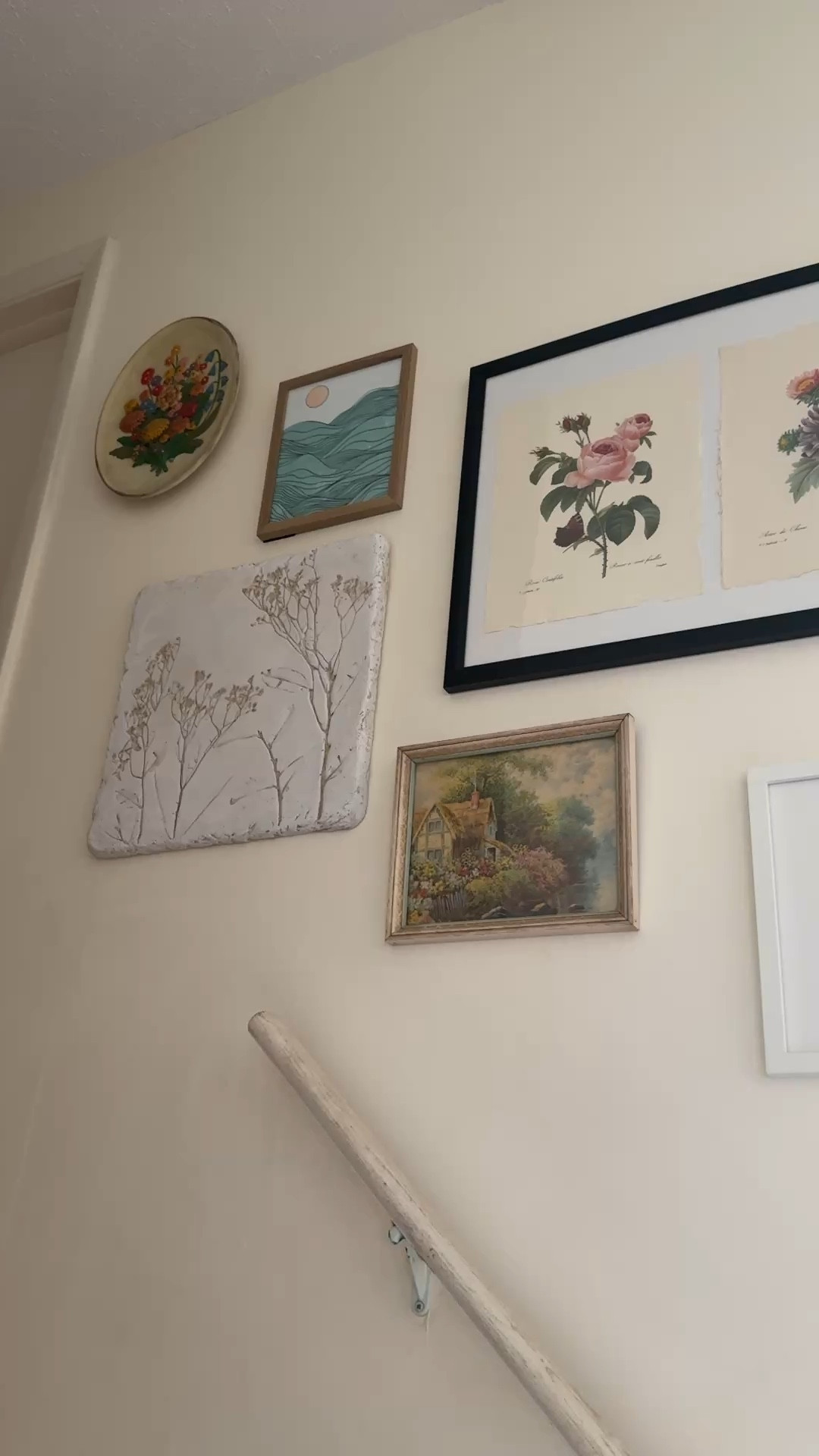A gallery wall going up a staircase is such a great way to decorate a blank space 



#LTKStyleTip #LTKHome #LTKSeasonal