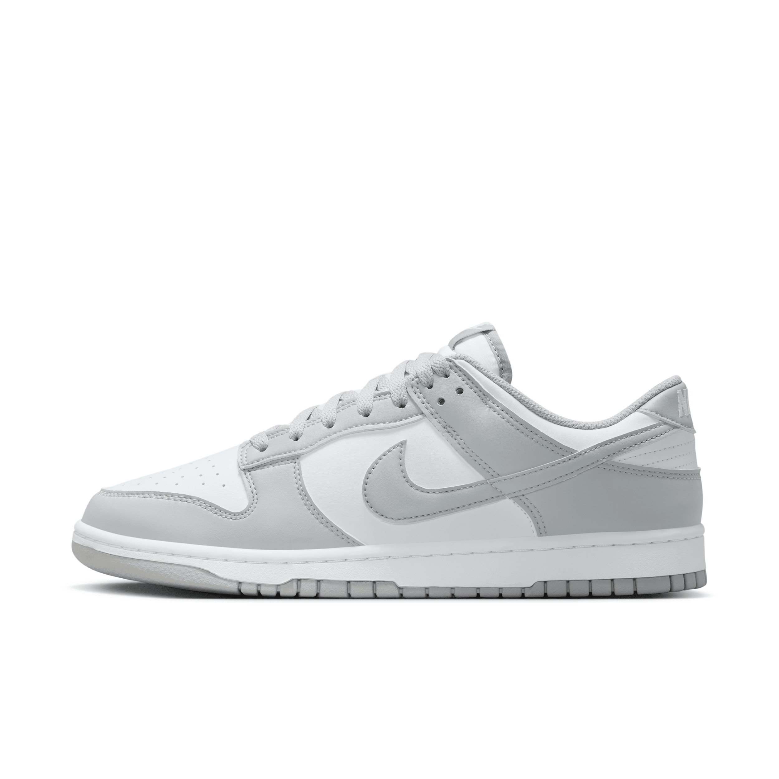 Nike Men's Dunk Low Retro Shoes in White | HF5441-105 | Nike (US)