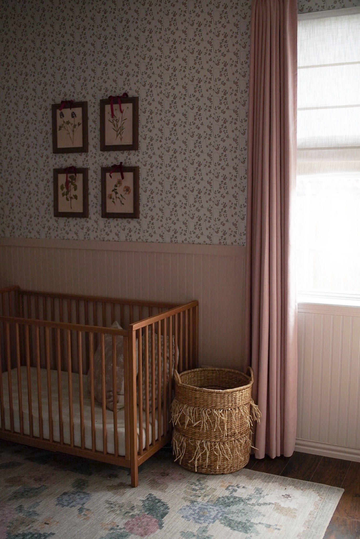 Kids’ curtains, two pages curtains. Isabella pink, Celia light green plaid