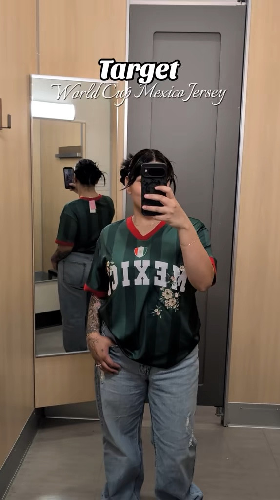 Online and in some in store🩷 wearing a size xl runs true to size 

#LTKU #LTKMidsize #LTKgrwm