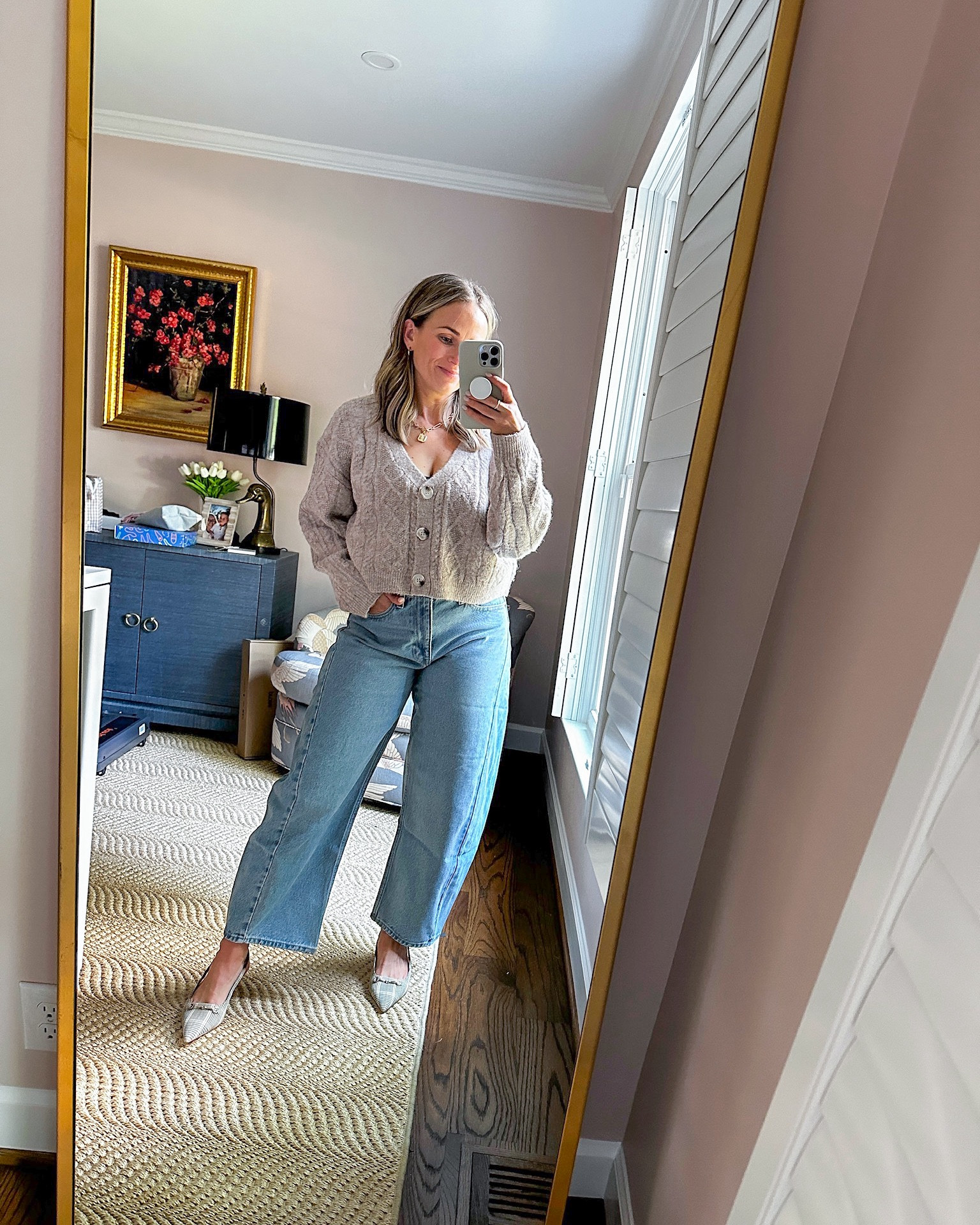 These Abercrombie battle jeans are SO flattering but I’m just not sold on the trend quite yet. The fit is true to size, this is a 27 short. 

#LTKSeasonal #LTKFindsUnder100 #LTKStyleTip