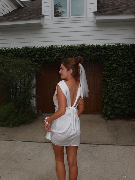 The dress I wore to explore downtown Charleston during my bachelorette

Bridal and bachelorette outfit ideas 