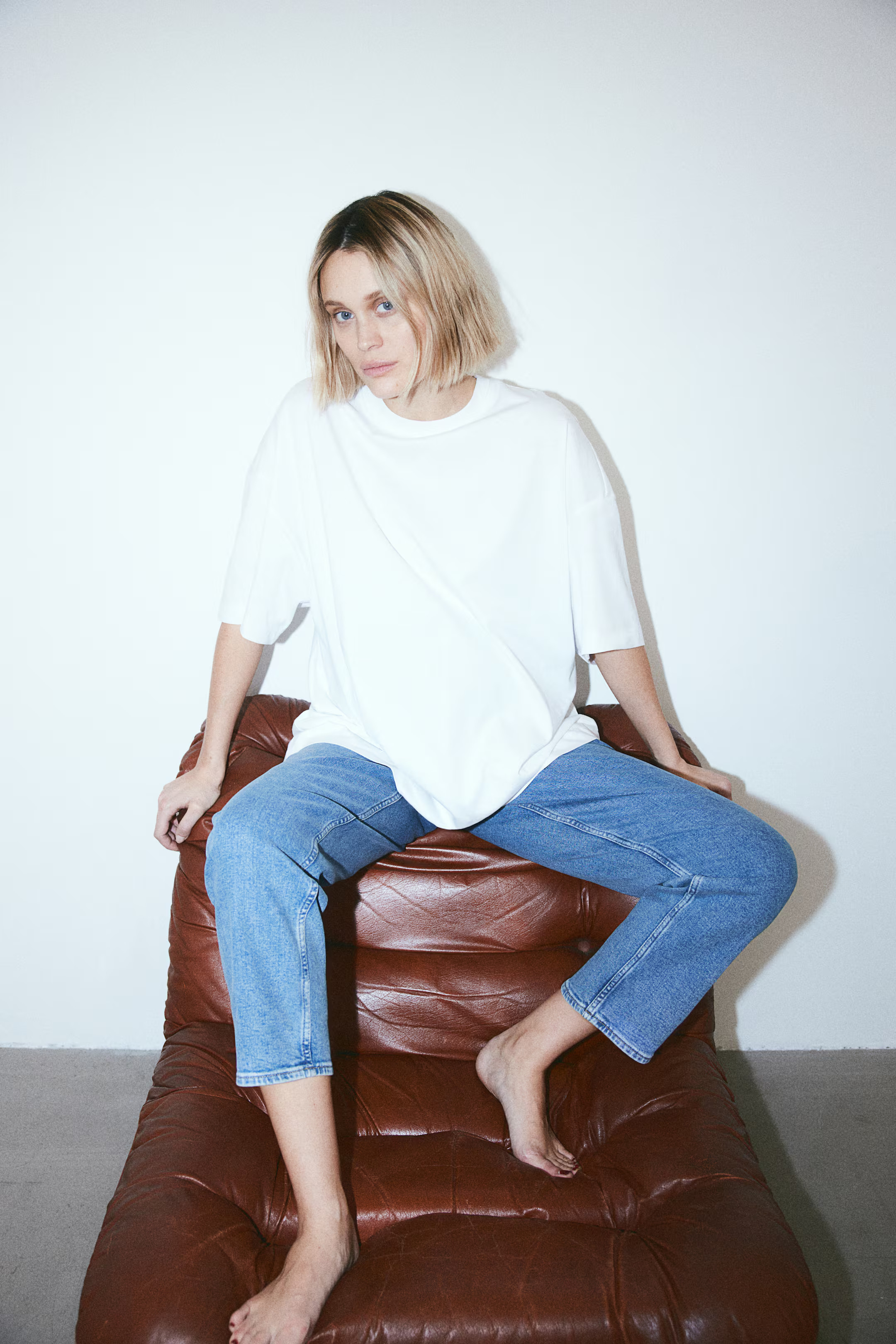 MAMA Straight Ankle Jeans - High waist - Ankle length - Light denim blue - Ladies | H&M GB | H&M (UK, MY, IN, SG, PH, TW, HK)