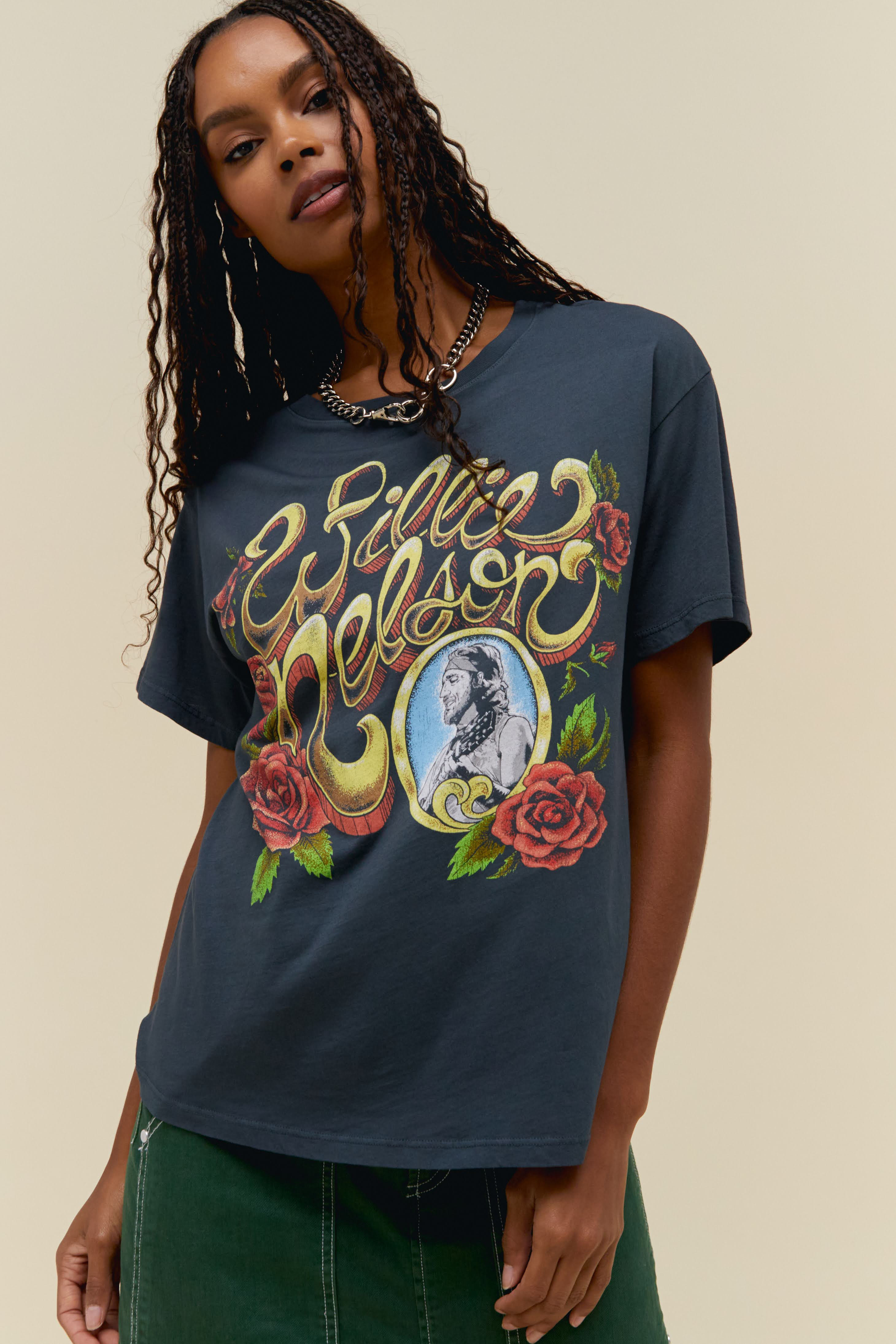 Willie Nelson Rose Frame Boyfriend Tee | Daydreamer