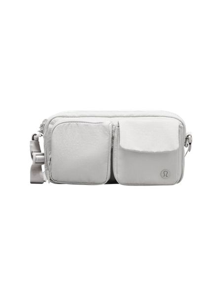 Multi-Pocket Crossbody Bag 2.5L | Unisex Bags,Purses,Wallets | lululemon | Lululemon (US)