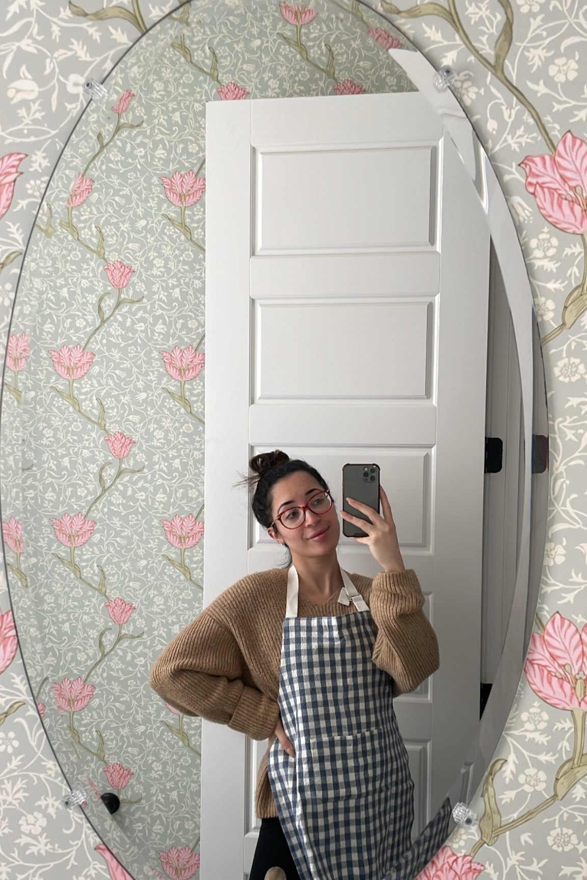 found the cutest baking apron for just $10!!! granted, it’s a kids size… but works so well for my 5’3” self!! not compromising on quality, it’s made of a nice linen/cotton blend material! 

#LTKhome #LTKcooking #LTKbaking #targetfind #target #targetkids #tarketwomen #retrohome #vintagehome #bakingessentials #homeessentials 

#LTKfamily #LTKkids #LTKFind