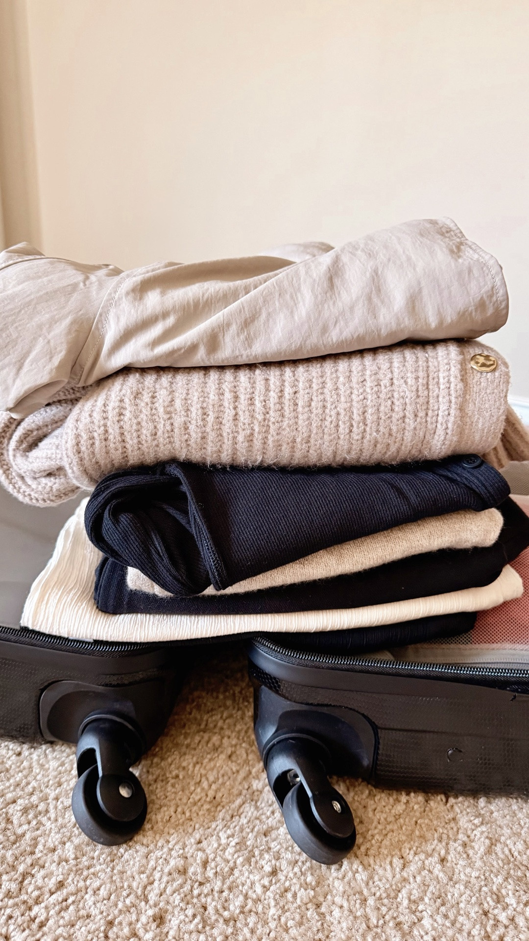 ALL my Abercrombie picks for my Europe trip are 20% off with code AFLTK!! 

#abercrombie #abercrombiesale #abercrombiestyle

#LTKxAbercrombie #LTKPetite #LTKSaleAlert
