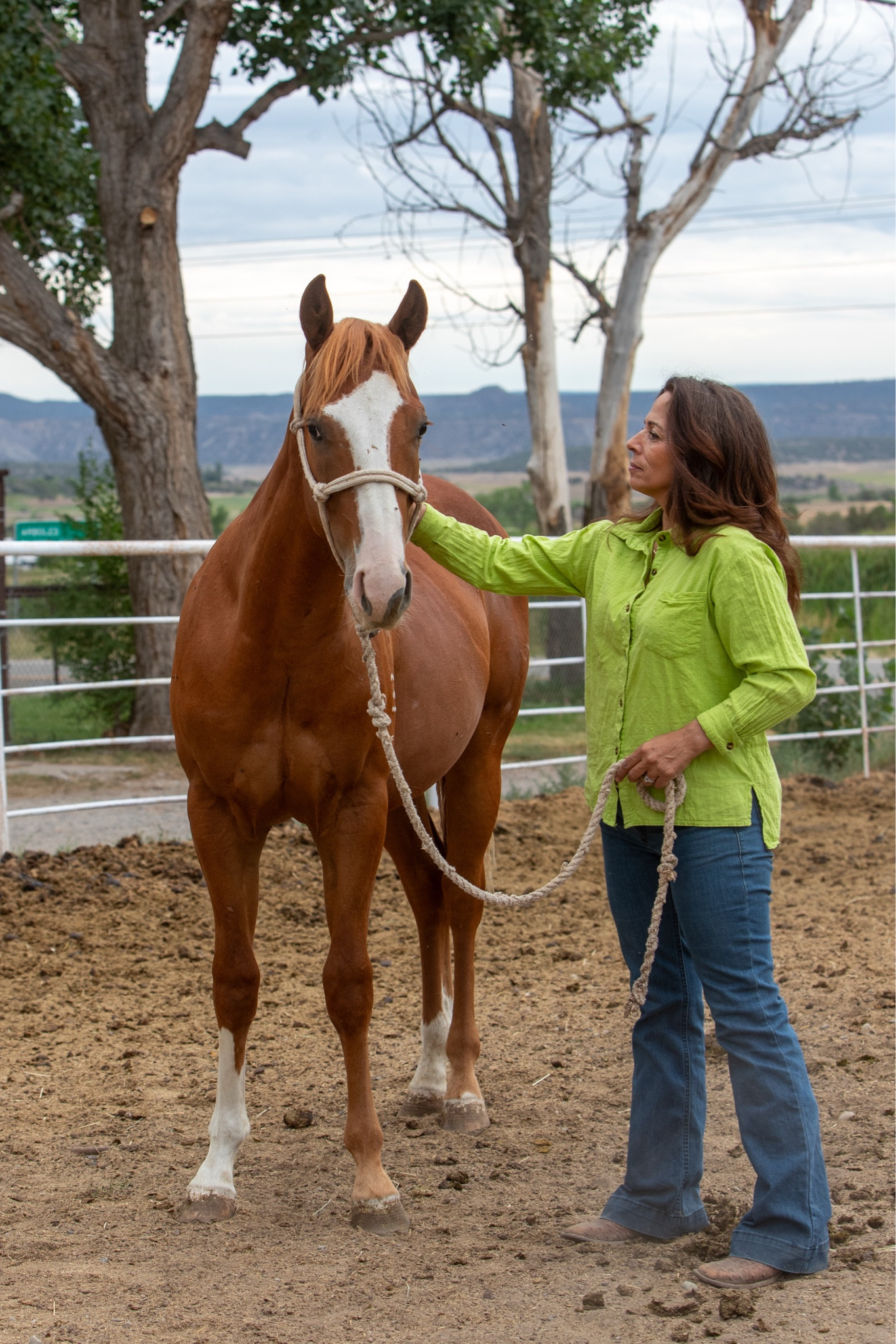 I can even wear my 🌺spring colors while working with a colt. 

#LTKActive