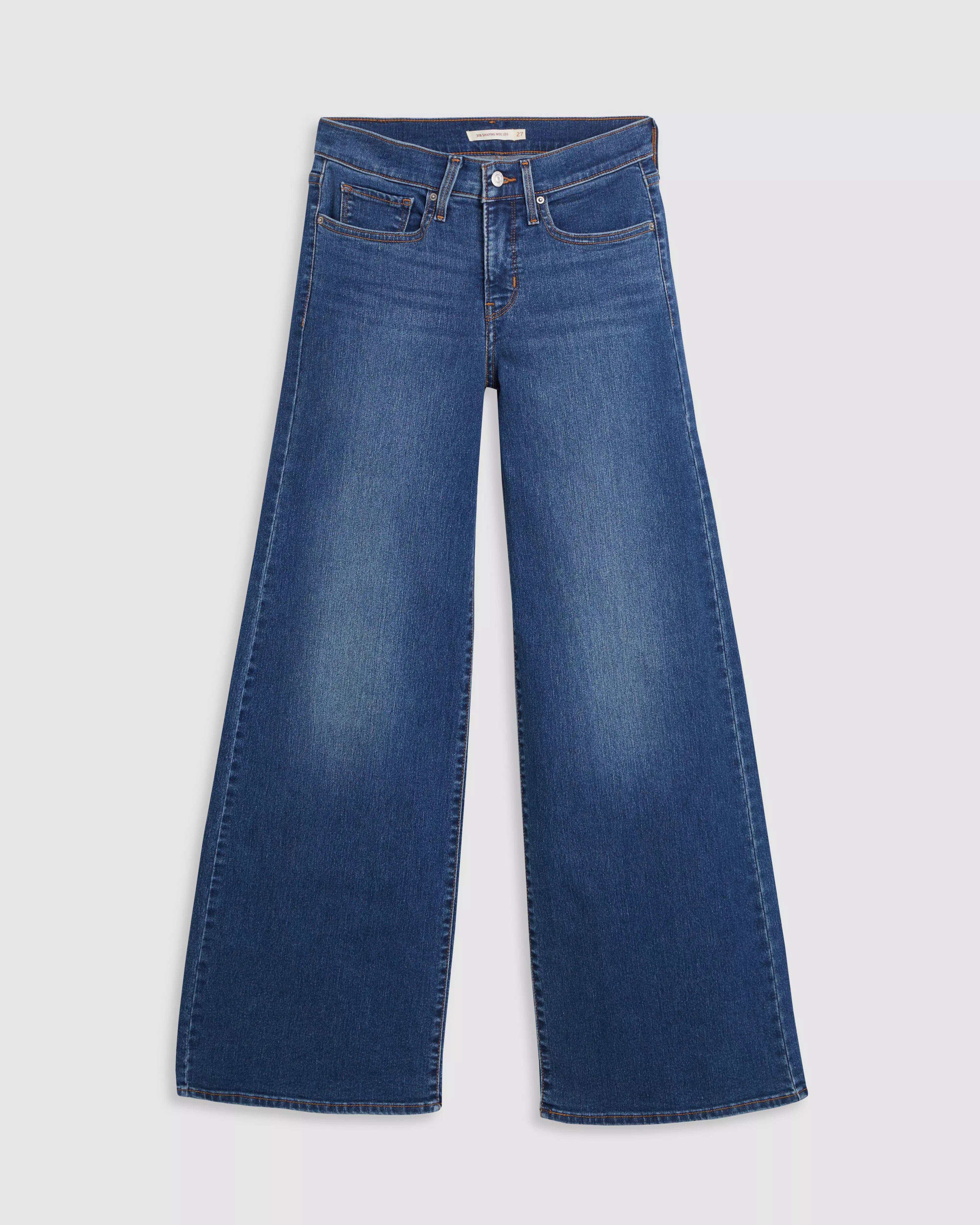 Model is 5'9", Waist 27", Wearing a Size 27 x 30 | Levi's US