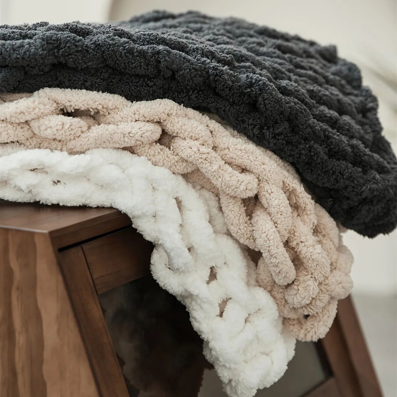 1pc Handmade Chunky Woolen Knitted Blanket, Tightness Braided Throw Blanket, Chenille Stick Knitt... | Temu Affiliate Program