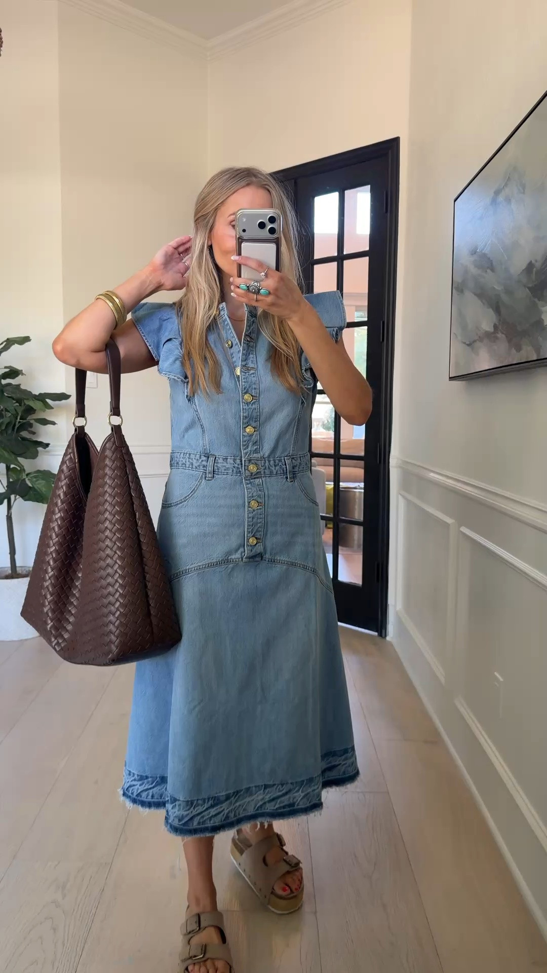 Love the details on this denim dress from Walmart! The gold buttons and flutter sleeves are everything! ✨

#LTKdayinmylife #LTKgrwm #LTKootd