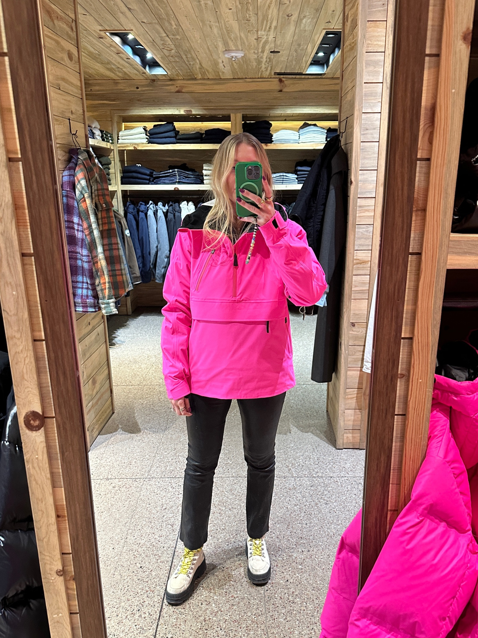 When in Aspen ❄️ So excited for my new ski shell! 

#LTKtravel #LTKHoliday #LTKSeasonal