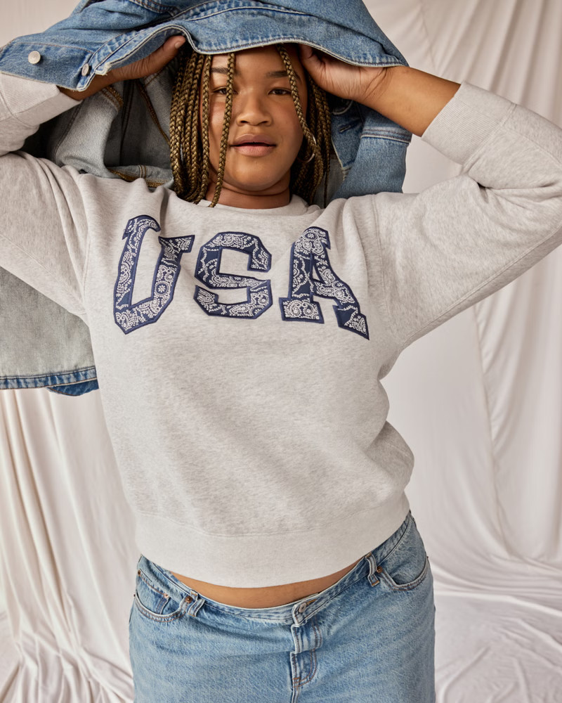 Women's USA Oversized Sunday Crew | Women's Tops | Abercrombie.com | Abercrombie & Fitch (US)