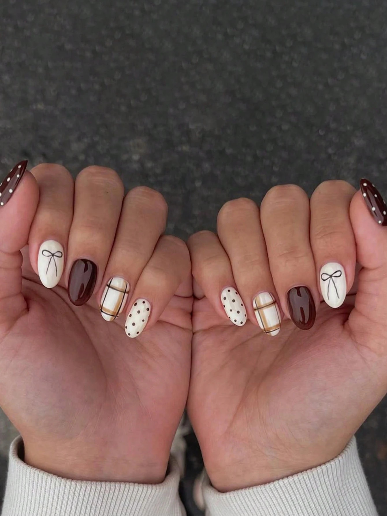 Instantly Upgrade Your Look With This Set Of 24 Oval-Shaped, Warm-Toned, Cute Bow-Shaped, Sweet A... | SHEIN