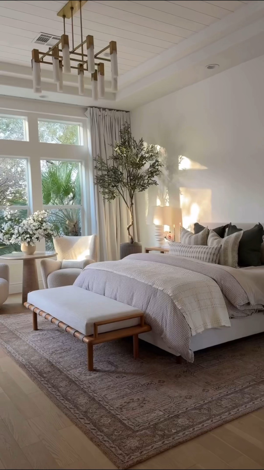 Bedroom 

#LTKSeasonal #LTKdayinmylife #LTKHome