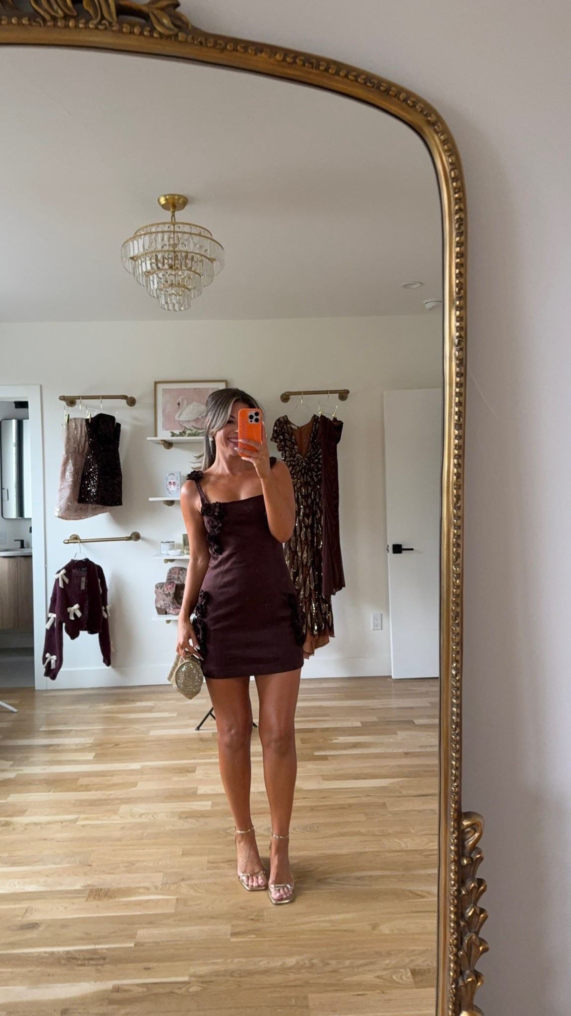 Brown floral cocktail wedding guest and fall event dress

Vici code: emerson30

Wearing smalls/2

Wedding guest
Formal event
Cocktail dress
Special occasion 
Floral dress
Brown mini dress 
Fall event 

#LTKParties #LTKWedding #LTKSeasonal