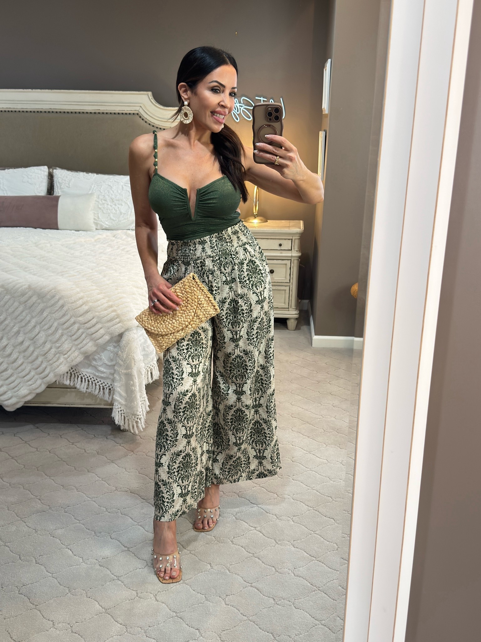 Swimwear can be a headache…especially at 54 😅, but not with @cupshe! They have the cutest swimwear and cover ups! I am so in LOVE with the green color on both of these pieces! Use code: Liz15 to save 15% on orders of $65+
#cupshe #cupsheswim

#LTKSeasonal #LTKOver40 #LTKTravel