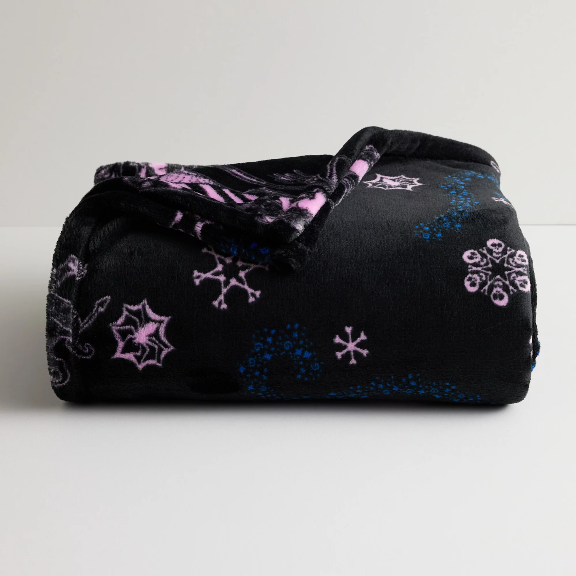 Disney's Holiday Oversized Supersoft Plush Throw Blanket by The Big One® | Kohl's