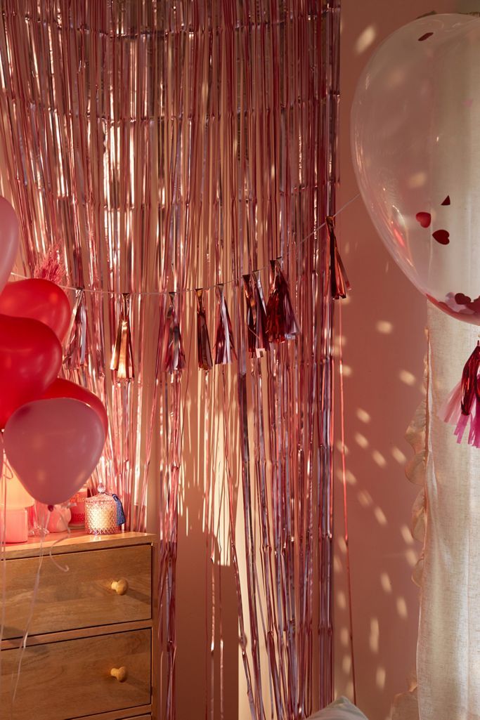 Ginger Ray Valentine’s Day Fringe Party Backdrop | Urban Outfitters (US and RoW)