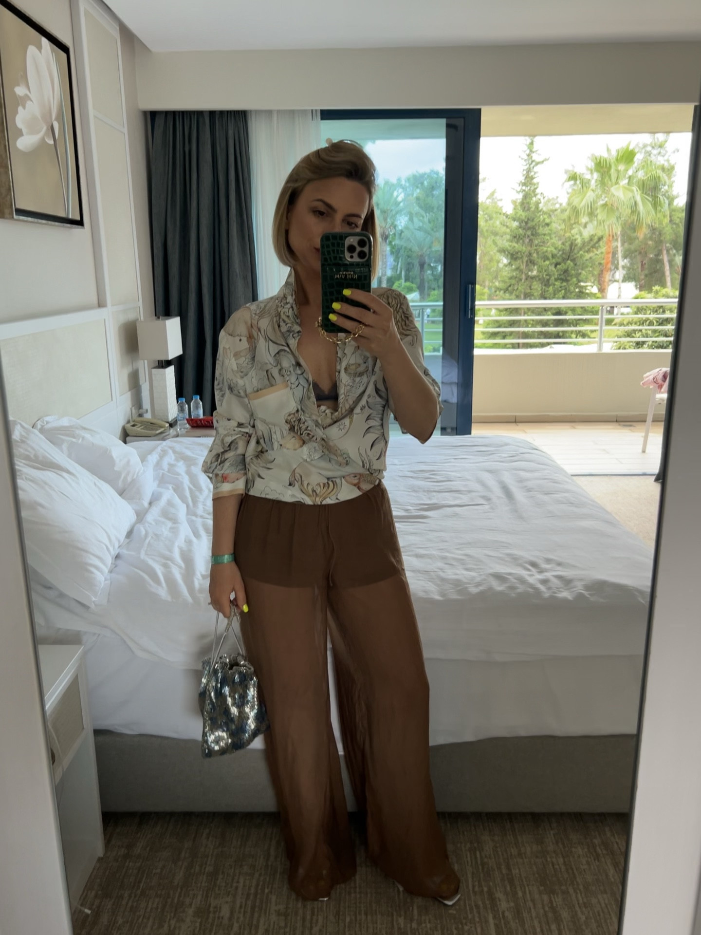 Silk shirt and beach trousers 🤎

#LTKeurope #LTKSeasonal #LTKunder100