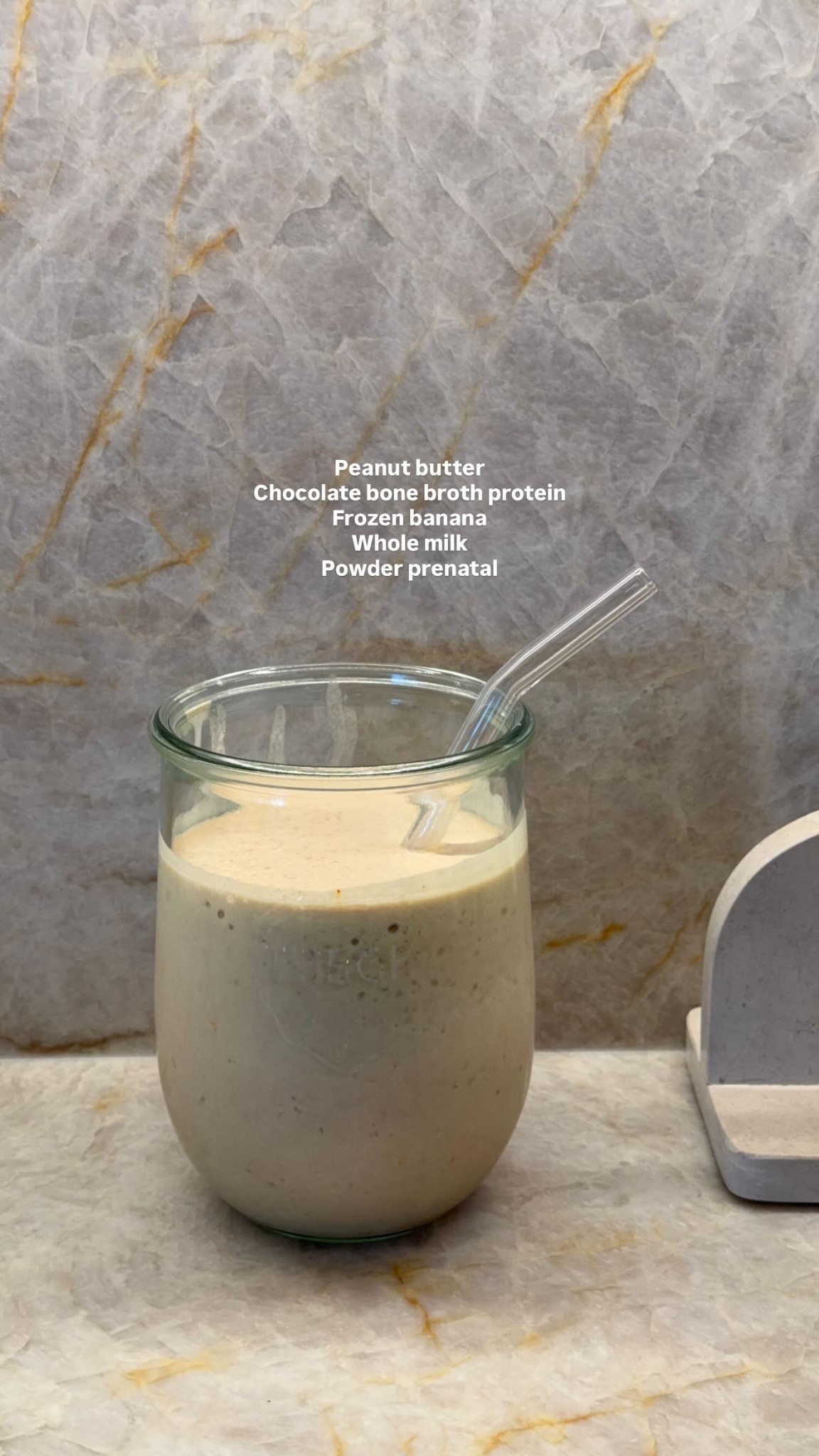 Here’s what’s in my Weck glass cup today!

Peanut butter 
Chocolate bone broth protein
Frozen banana 
Whole milk
Powder prenatal

#LTKfoodie #LTKHome #LTKmorningroutine