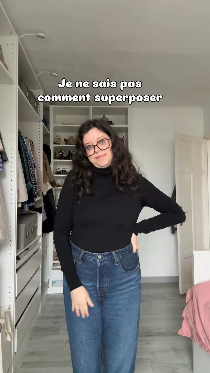 Le meilleur moyen de rendre un look intéressant en hiver ? Les superpositions.
C’est souvent ce détail qui transforme une tenue simple en look vraiment travaillé.
Si tu manques d’idées ou que tu ne sais jamais quoi superposer sans alourdir la silhouette, j’ai préparé un article avec 7 idées faciles à reproduire.

Commente “superposition” et je t’envoie l’article 🤍

#LTKootd #LTKSeasonal #LTKgrwm